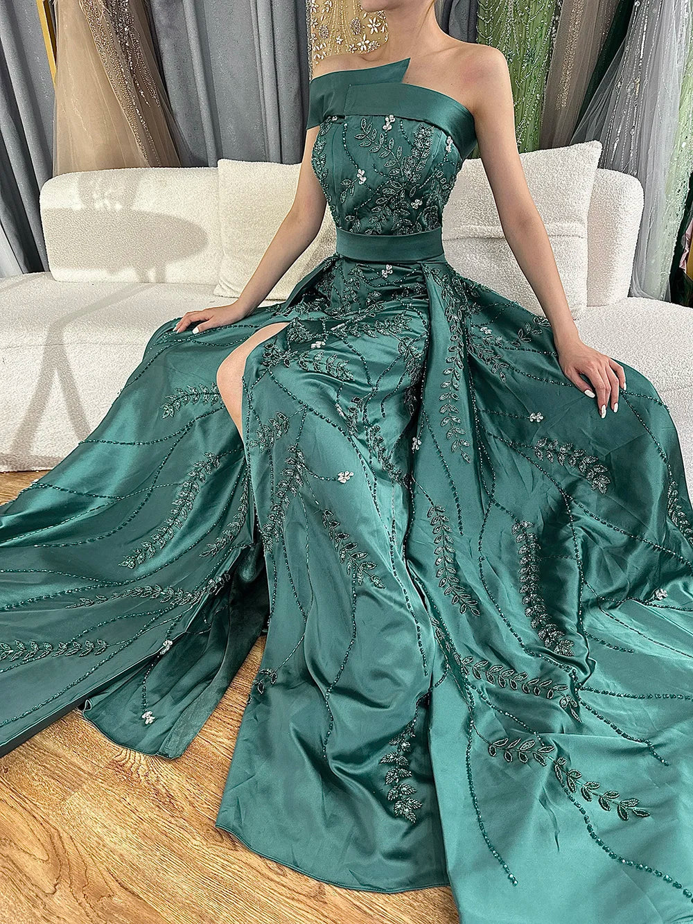 Luxury Dubai Green Arabic One Shoulder Satin Evening Gown Beaded Dress with Overskirt and Split - Elegant Formal Wear for Weddings, Galas & Special Occasions