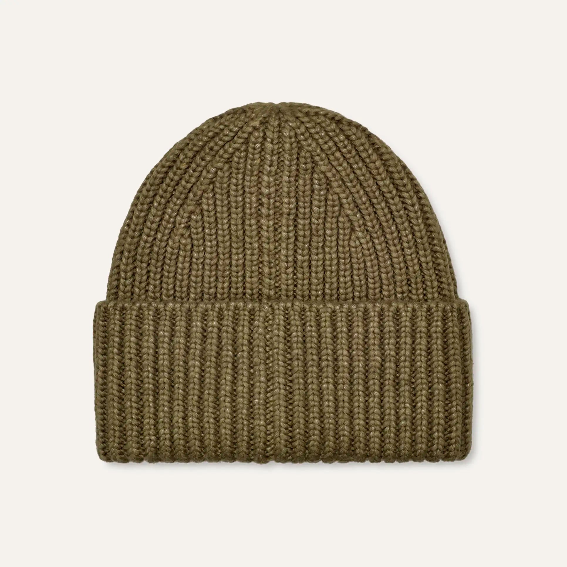 UGG Unisex Chunky Rib Beanie - Warm Winter Knit Hat for Men & Women - Perfect for Skiing, Snowboarding & Cold Weather Activities