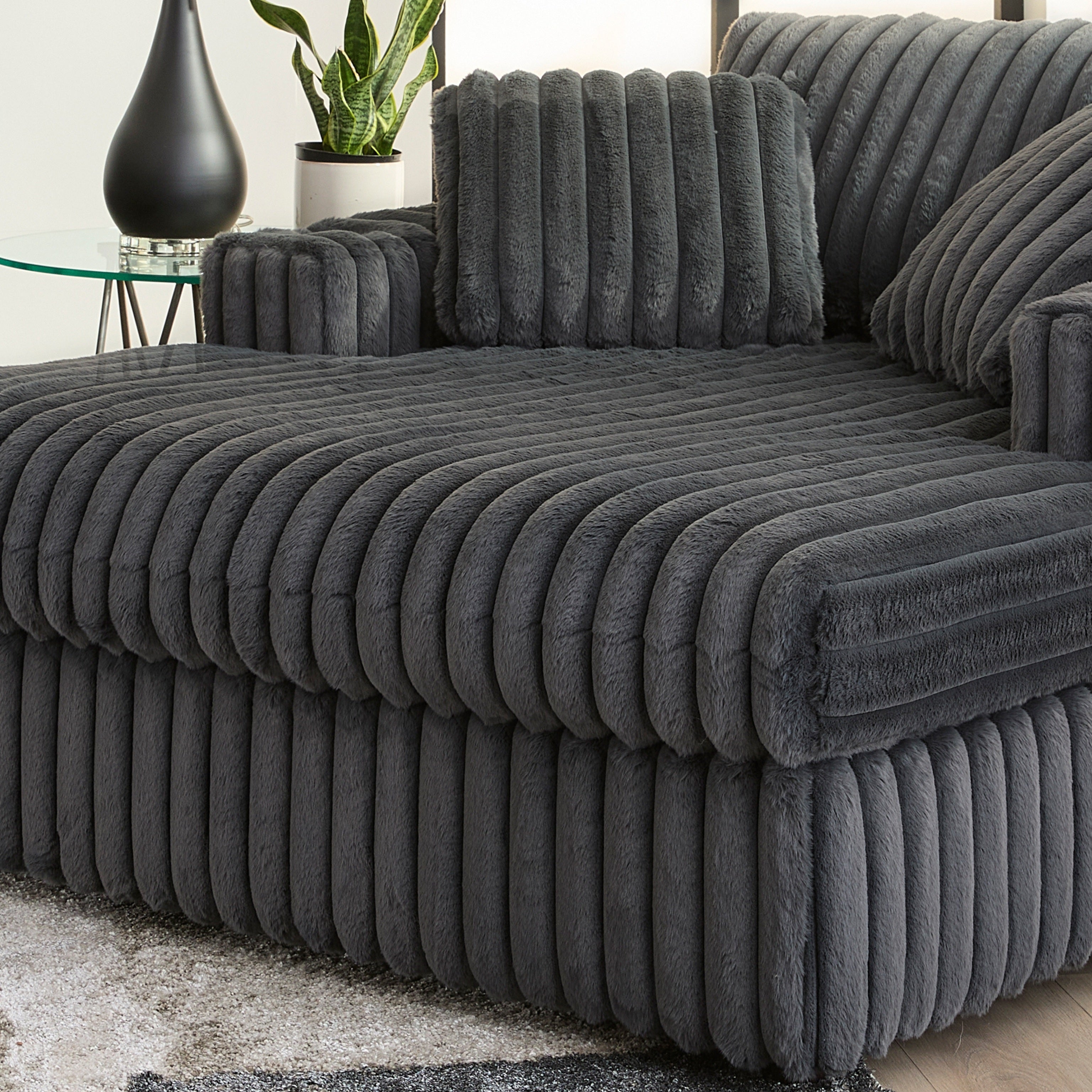 Roundhill Furniture Belvoir Oversized Cuddle Chaise with Cup Holders - Plush Comfort for Living Rooms, Bedrooms & Home Theaters - Perfect for Lounging, Relaxing and Movie Nights