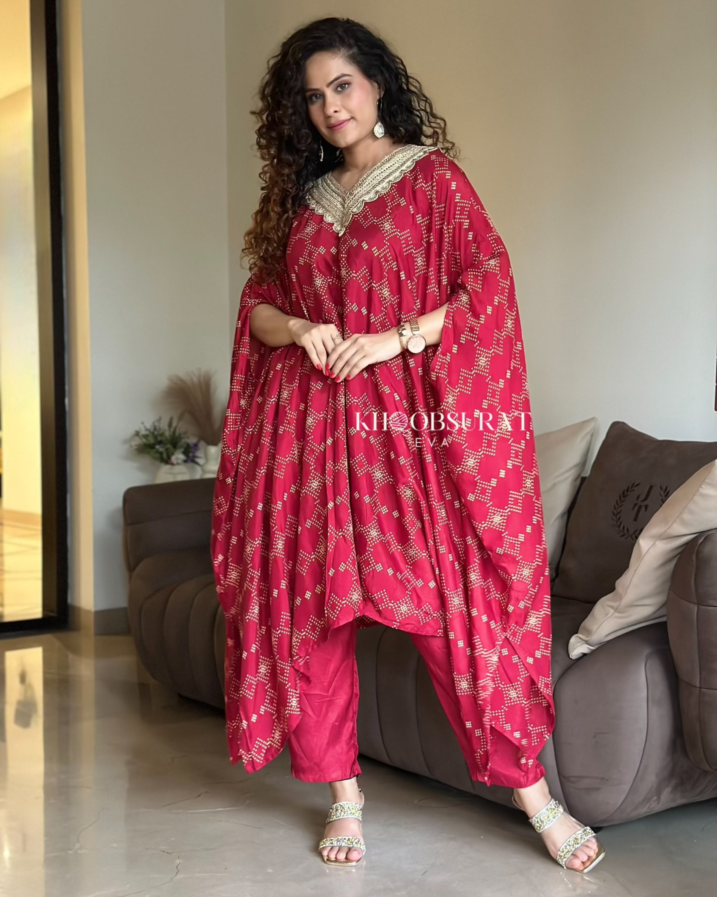 Elegant Indian Wedding Red Kaftan Set for Women - Traditional Bridal Gown & Dupatta - Perfect for Mehndi, Sangeet & Reception Ceremonies