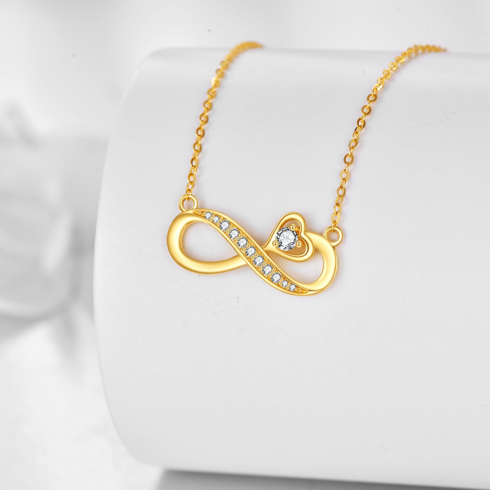 14K Gold Moissanite Infinity Love Heart Pendant Necklace for Women - Elegant Jewelry Gift for Anniversary, Valentine's Day & Special Occasions
