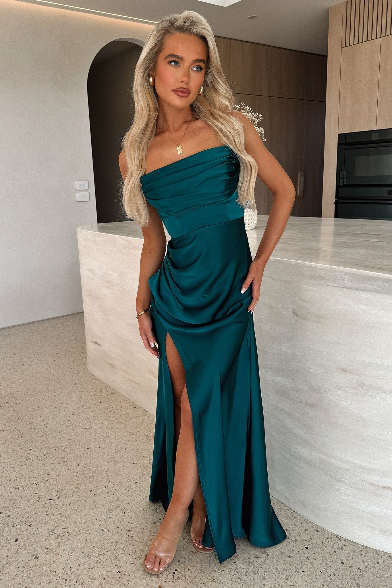 Lola Maxi Dress for Women - Elegant Emerald Green Long Summer Dress with Flowy Sleeves | Perfect for Beach Vacation, Wedding Guest, and Date Night Outfits
