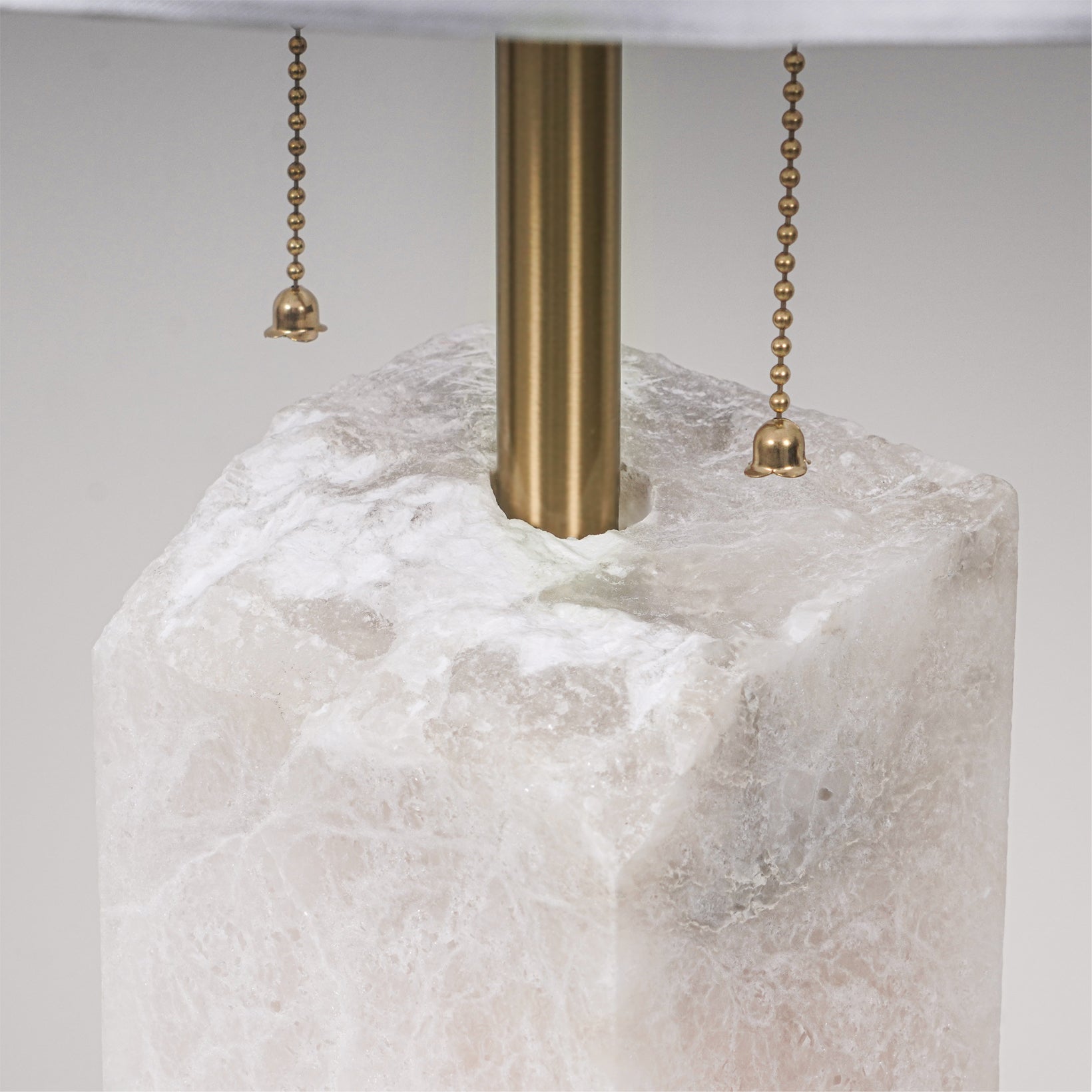 Handmade Raw Alabaster Table Lamp - Natural Stone Nightstand Light for Bedroom, Living Room & Office Decor - Dimmable Warm White Lighting for Relaxation & Reading