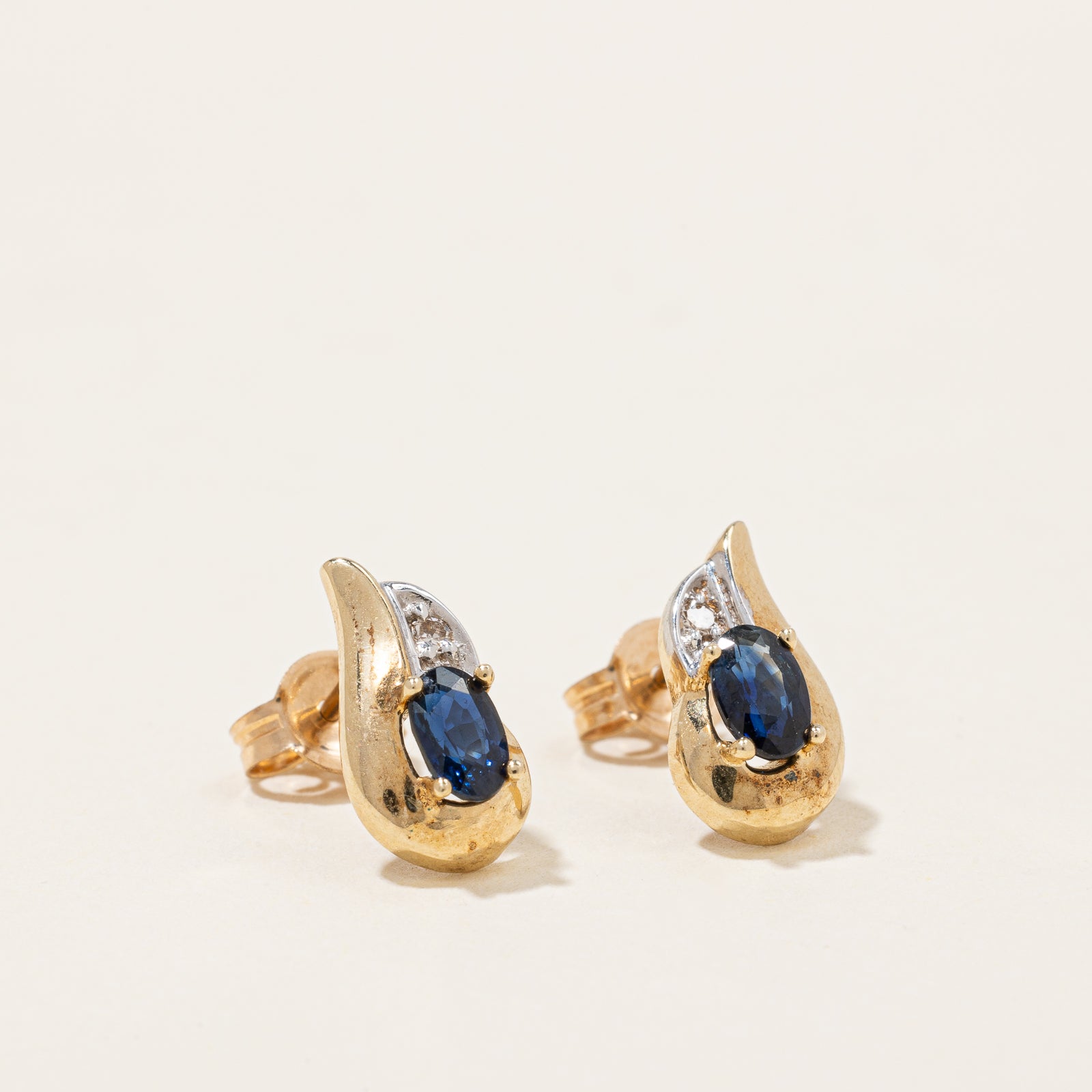 10K Yellow Gold Sapphire and Diamond Stud Earrings for Women | 0.528ctw Sapphire & 0.01ctw Diamond | Elegant Gift for Birthday, Anniversary & Special Occasions