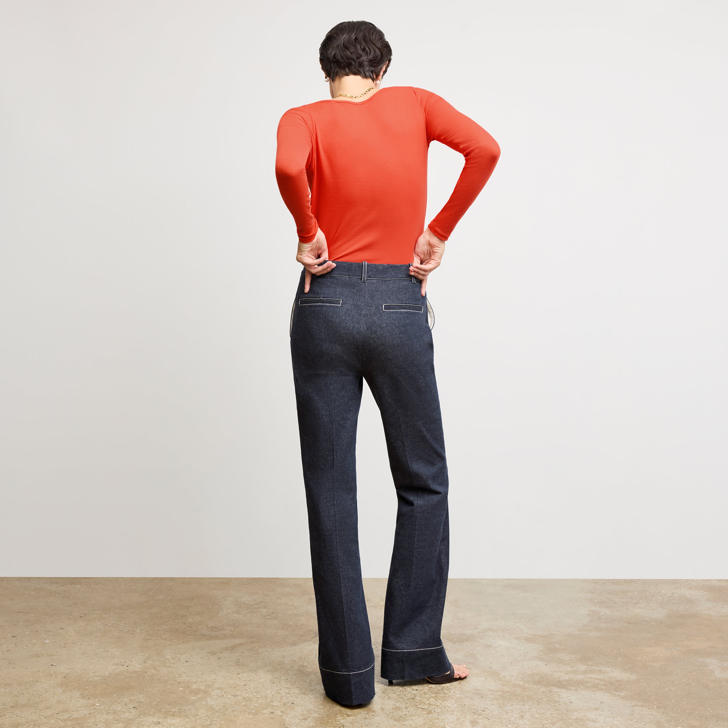 Vintage '70s Rowe Stretch Denim Jeans in Midnight Wash - Retro High Waisted Flare Pants for Women, Perfect for Casual Outfits & 70s Theme Parties