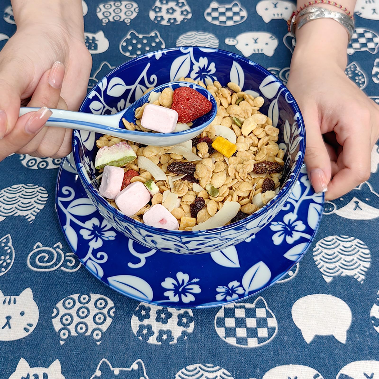 6-Piece Ceramic Cereal Bowl Set with Spoons - 24oz Japanese-Style Bowls for Ramen, Noodles, Soup, Oatmeal & Rice - Microwave & Dishwasher Safe - Perfect for Family Breakfast, Dining & Entertaining