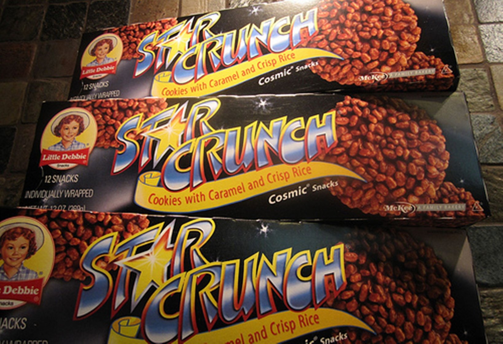Little Debbie Star Crunch Snacks - Delicious Chocolate & Marshmallow Cookies - Bulk Pack for School Lunches, Office Snacks & Road Trips