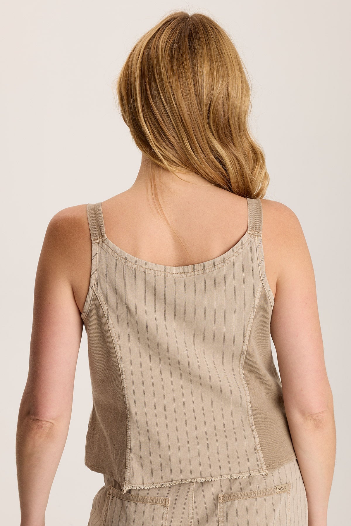 Ludora Women's Linen Stripe Tank Top with Sharkbite Hem - Breathable Summer Casual Shirt for Beach, Vacation & Everyday Wear