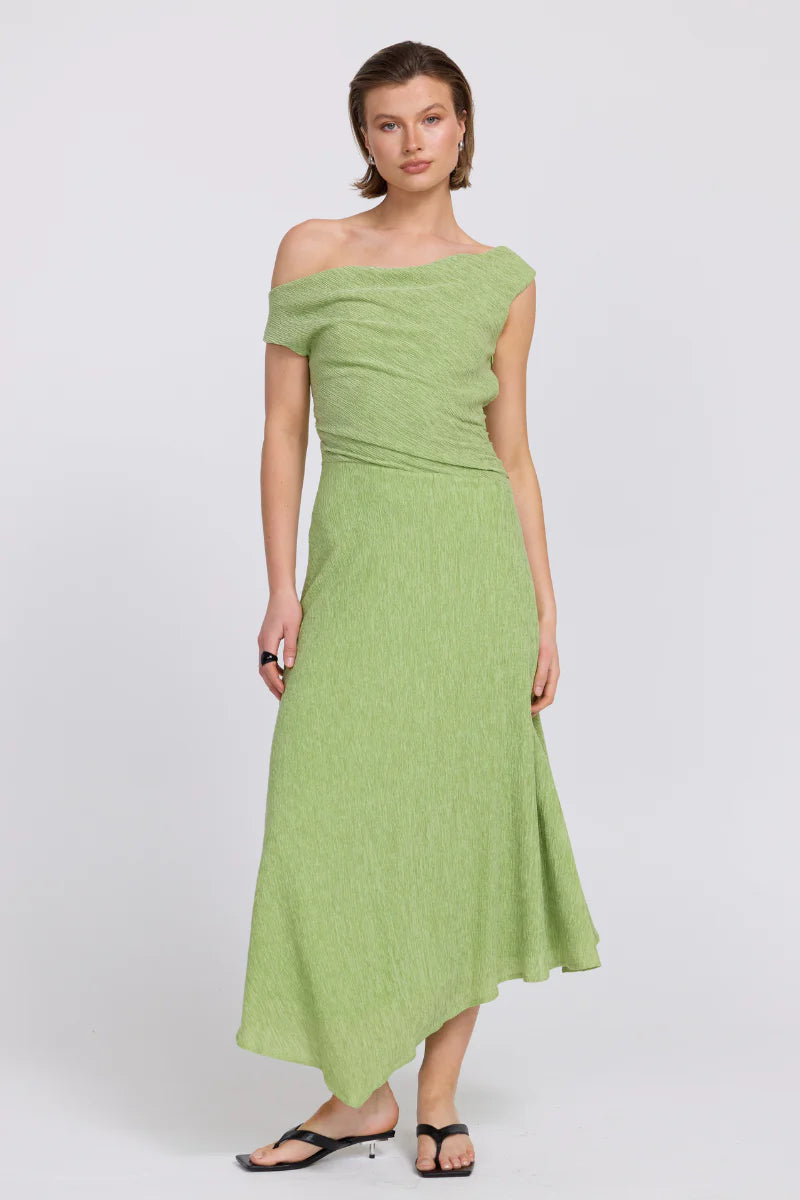 Aperitivo Dress in Pistachio Green - Elegant Women's Cocktail Dress for Parties, Weddings & Special Occasions