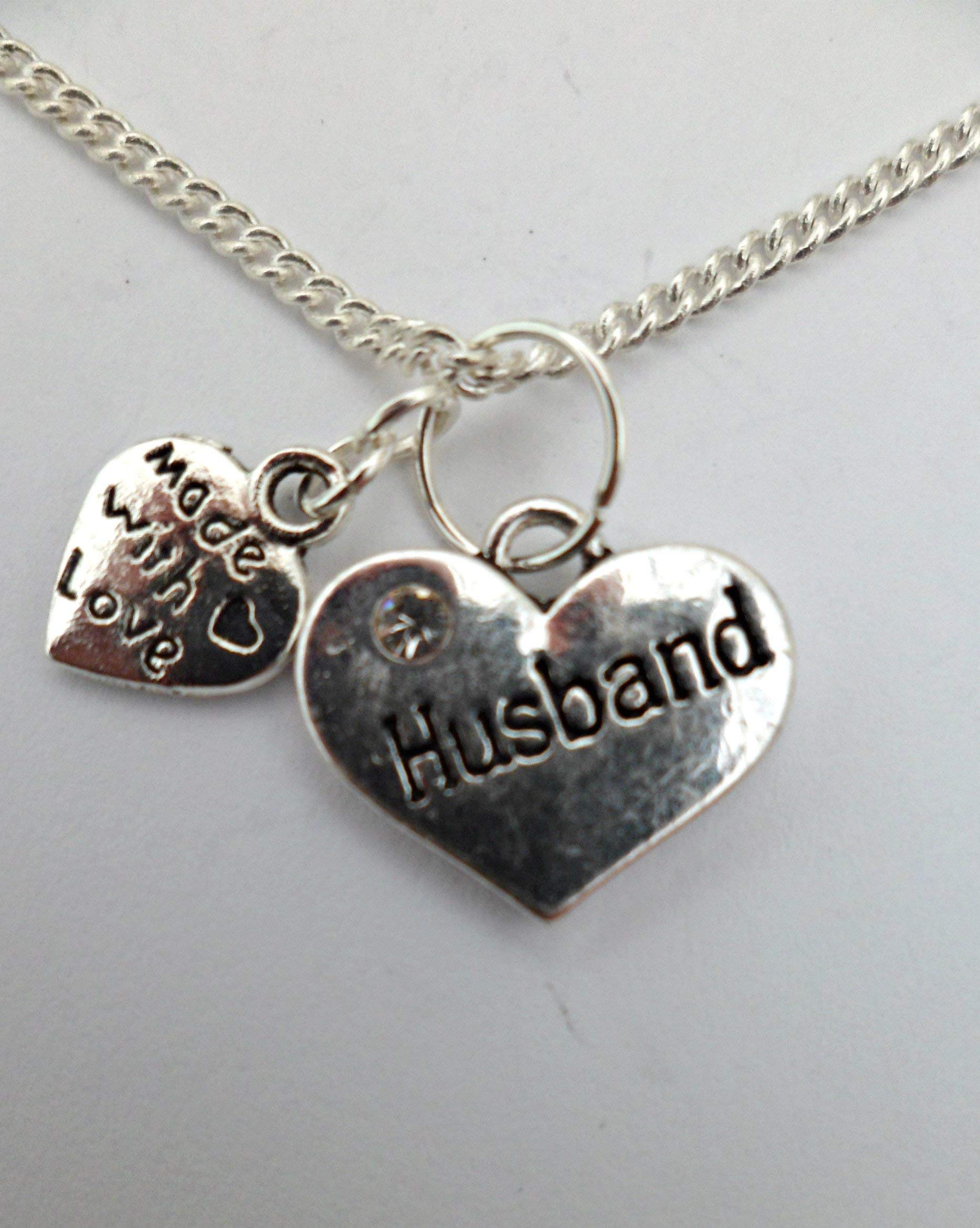 Sterling Silver Plated Heart Pendant Necklace for Women - Romantic Love Gift for Wife, Girlfriend, Anniversary & Valentine's Day - Perfect for Date Nights, Weddings & Special Occasions