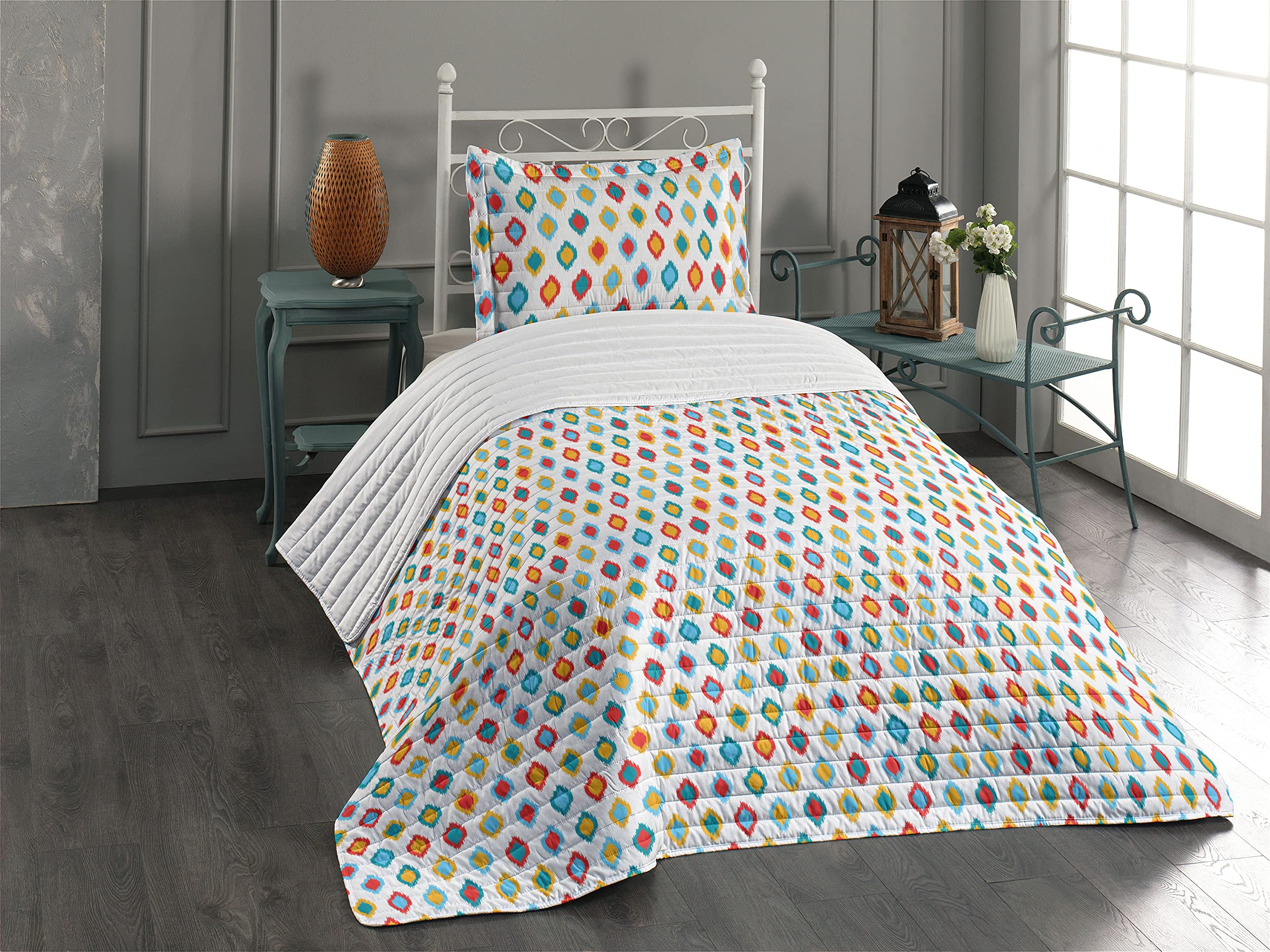 Lunarable Ikat Microfiber Bedspread Set - Twin Size, Yellow White Blue Oriental Traditional Motif Bedding with Pillow Sham & Comforter | Soft Exotic Design for Modern Bedroom Decor, Guest Room, or Bohemian Style Home