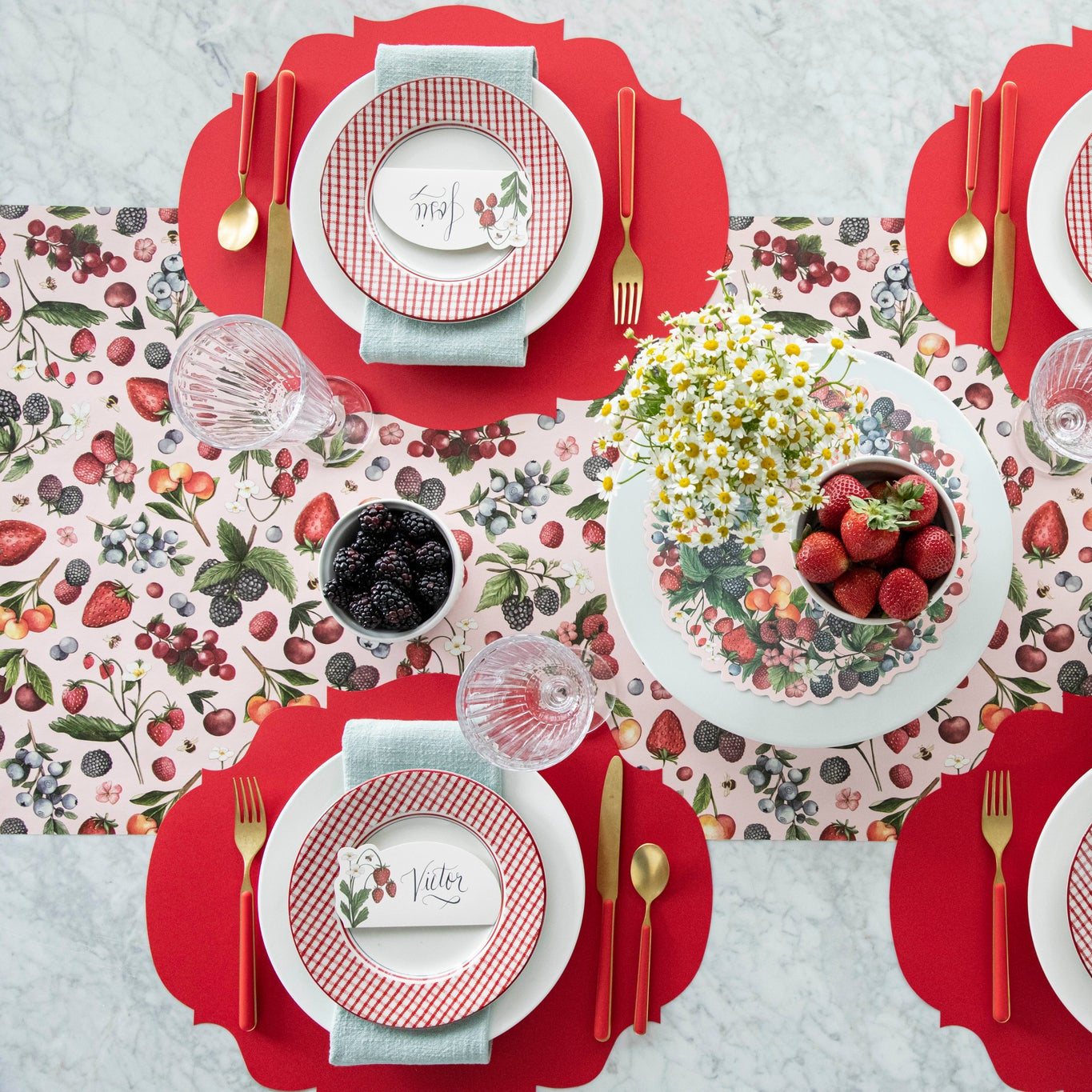 Elegant Red French Frame Die-Cut Placemat for Dining Table Decor – Perfect for Dinner Parties, Holiday Gatherings & Home Styling