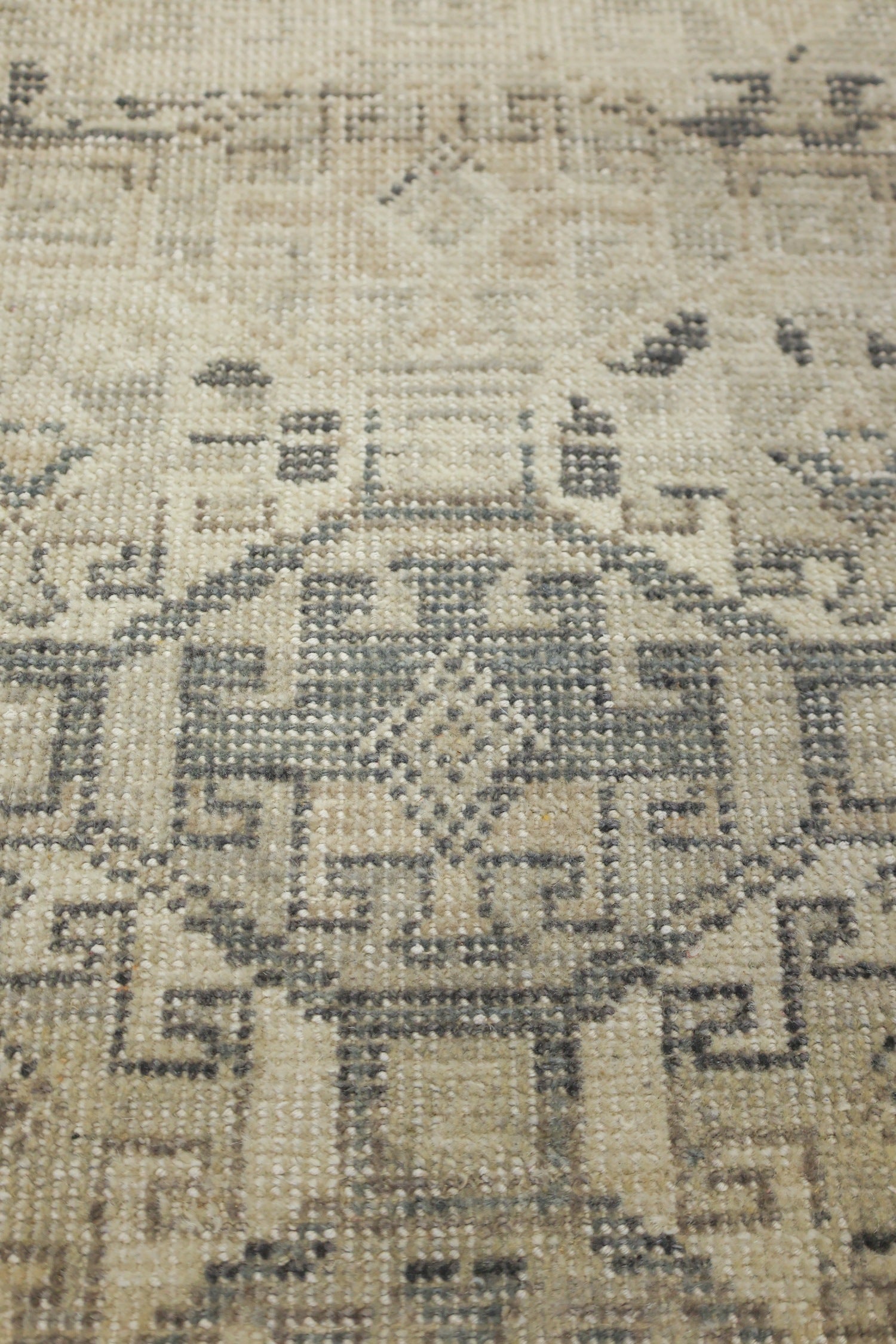 Baku Handwoven Transitional Area Rug J75705 - Soft Bohemian Style for Living Room, Bedroom & Office Decor