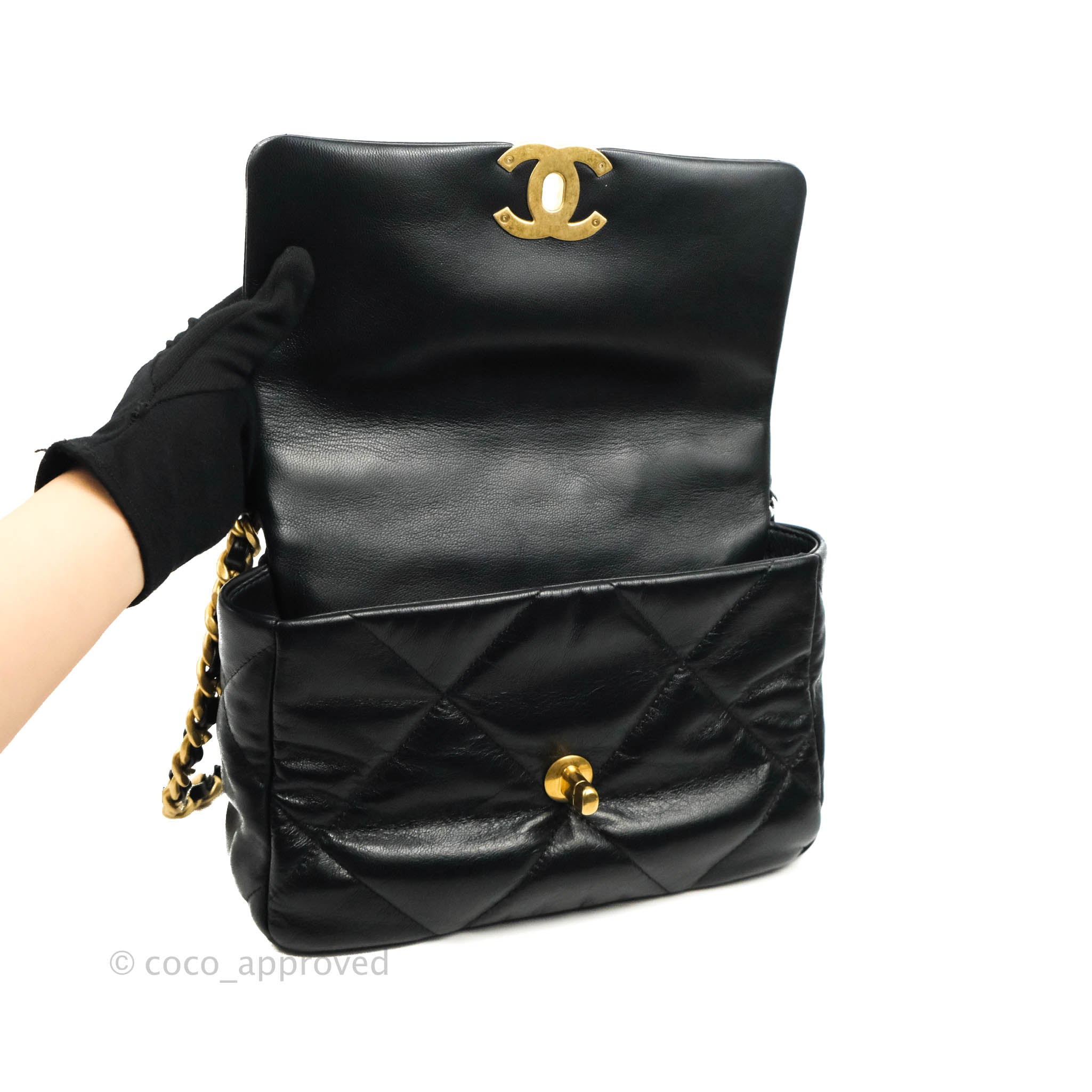 Chanel 19 Small Handbag in Black Goatskin Leather with Mixed Hardware - Luxury Crossbody Bag for Women, Perfect for Date Night & Evening Events