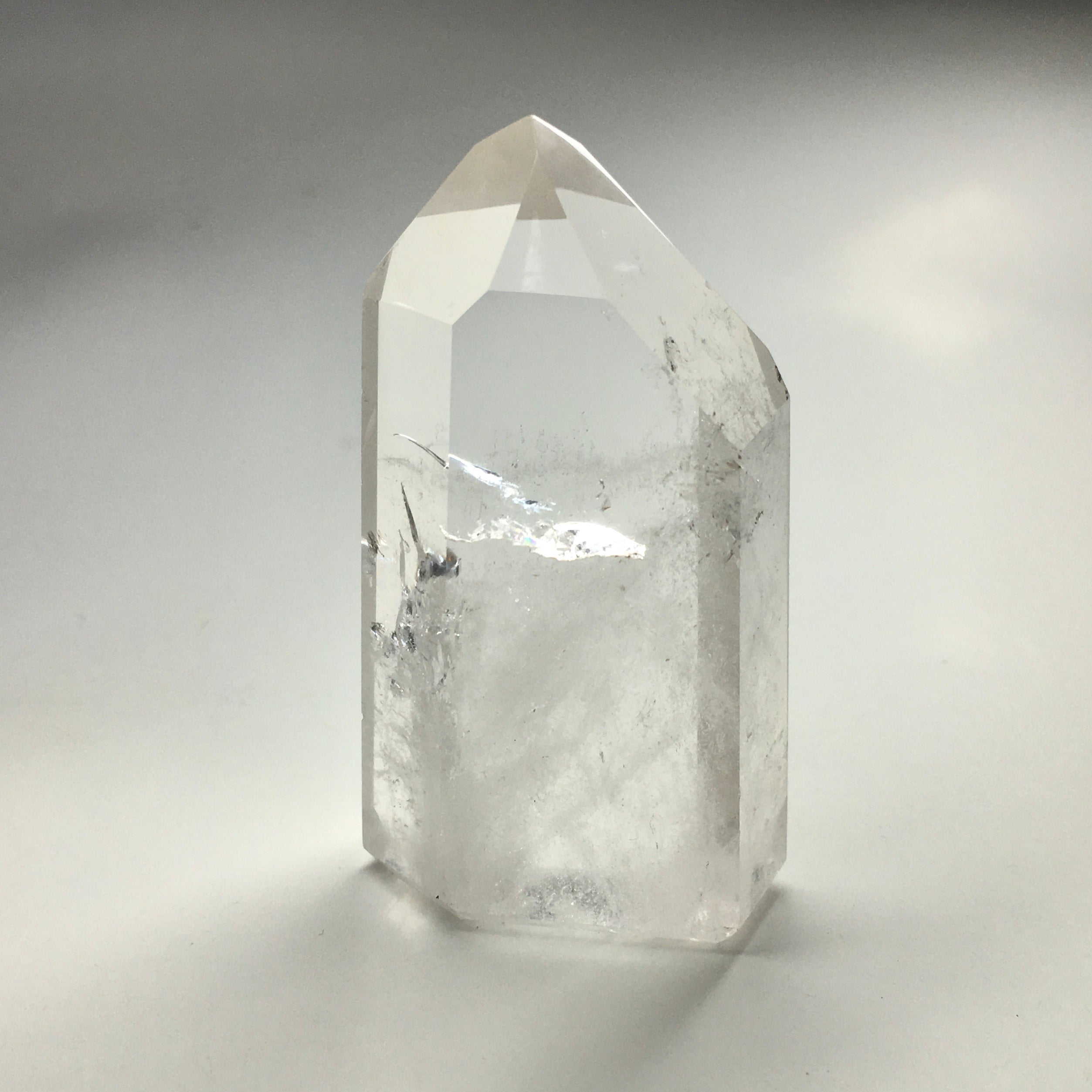 Natural Clear Quartz Crystal Tower - Healing Stone for Meditation, Reiki, and Energy Work - Perfect for Home Decor, Office Feng Shui, and Spiritual Gifts