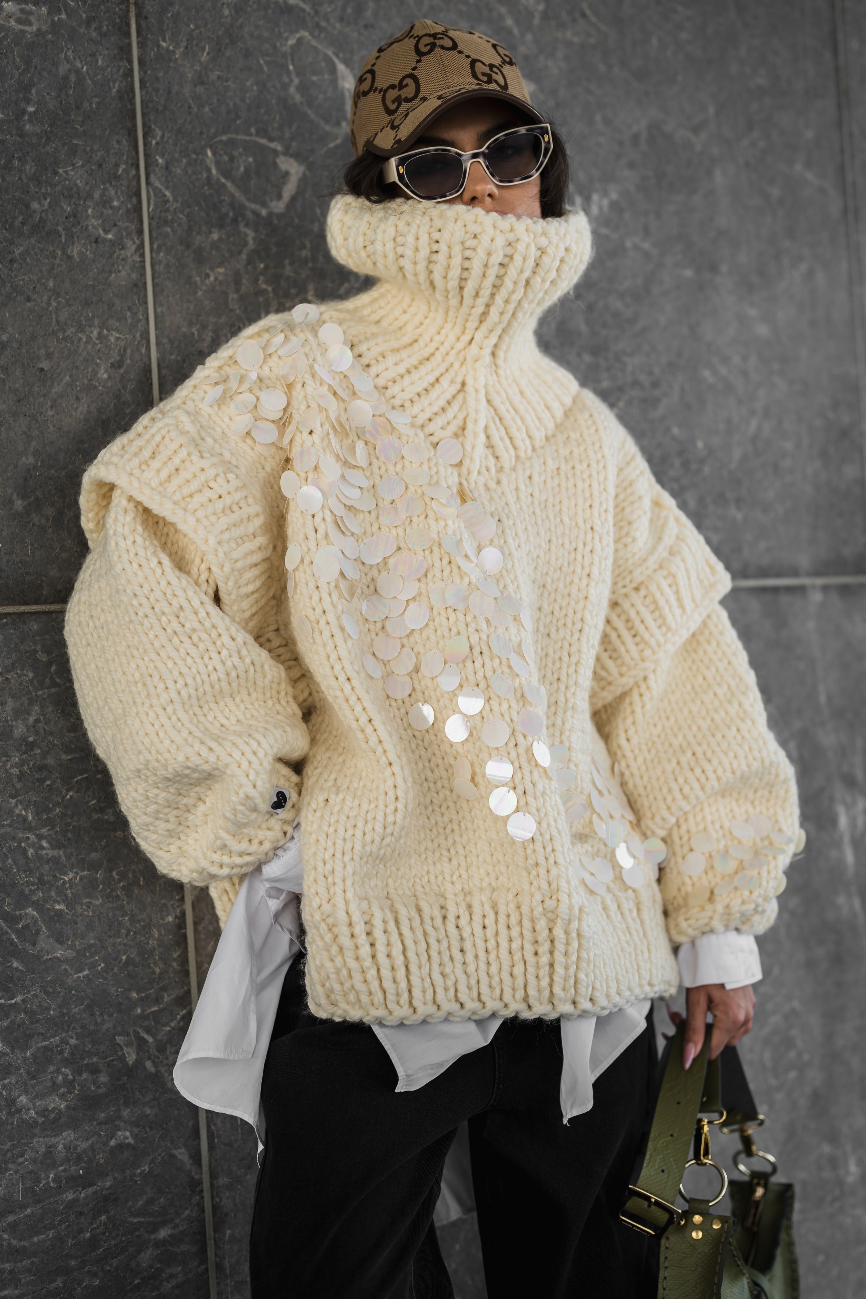 Sparkly Sequins Elegance Sweater for Women - Glamorous Party Top, Holiday Outfit, Christmas & New Year Fashion, Perfect for Night Out and Special Occasions