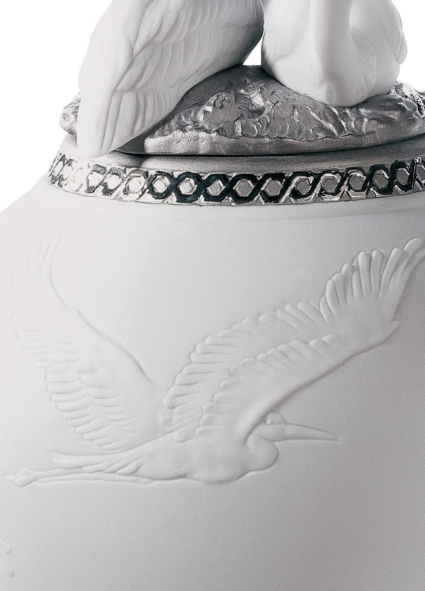 LLADRÓ Herons Realm Covered Vase Figurine - Silver Lustre Porcelain Vase for Home Decor & Luxury Gift | Elegant Table Centerpiece for Living Room & Wedding Decor