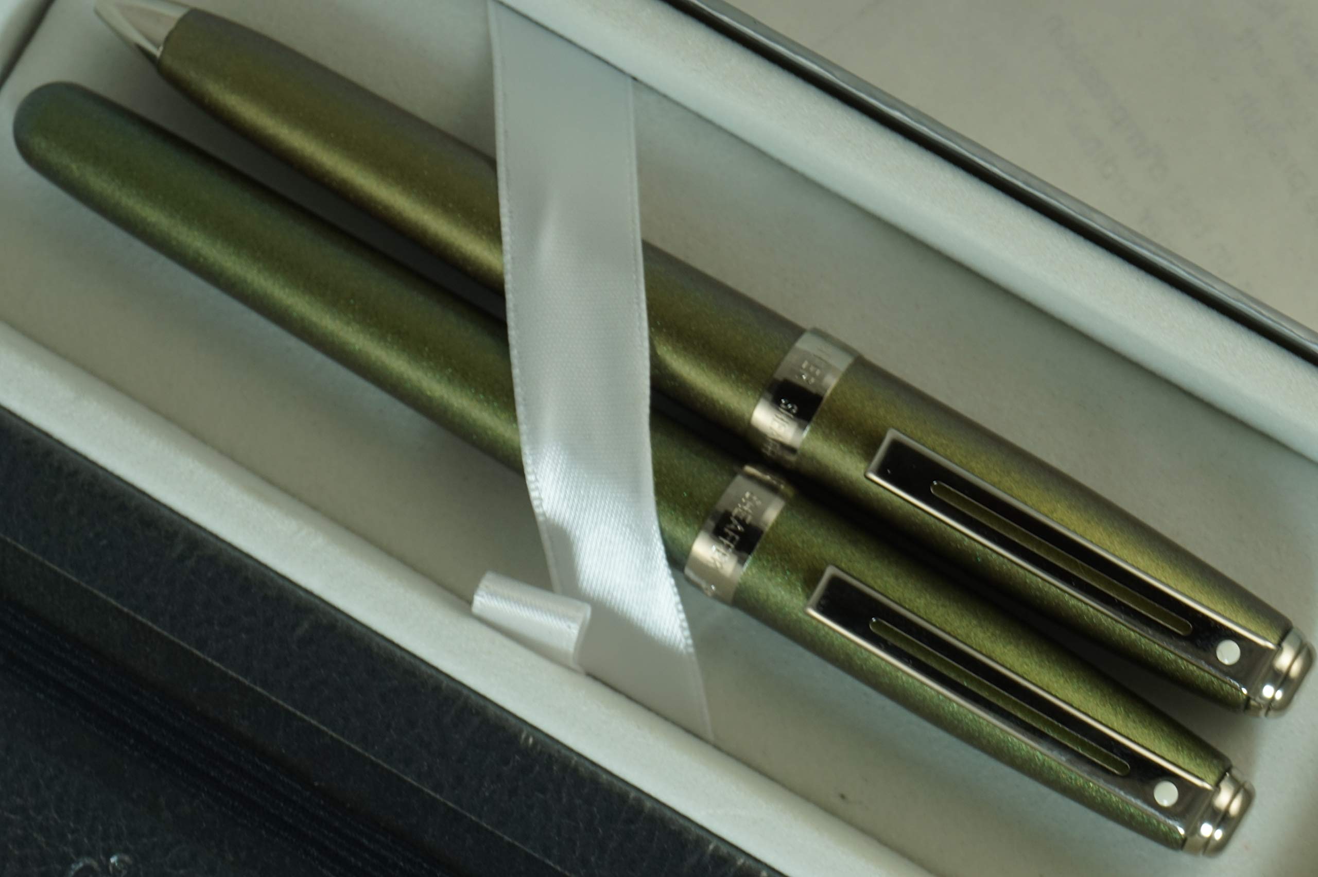 Sheaffer Signature Prelude Lightning Green Rollerball & Ballpoint Pen Set with Nickel Accents - Includes Journal & Premium Gift Box - Perfect for Corporate Gifts, Business Meetings & Luxury Writing