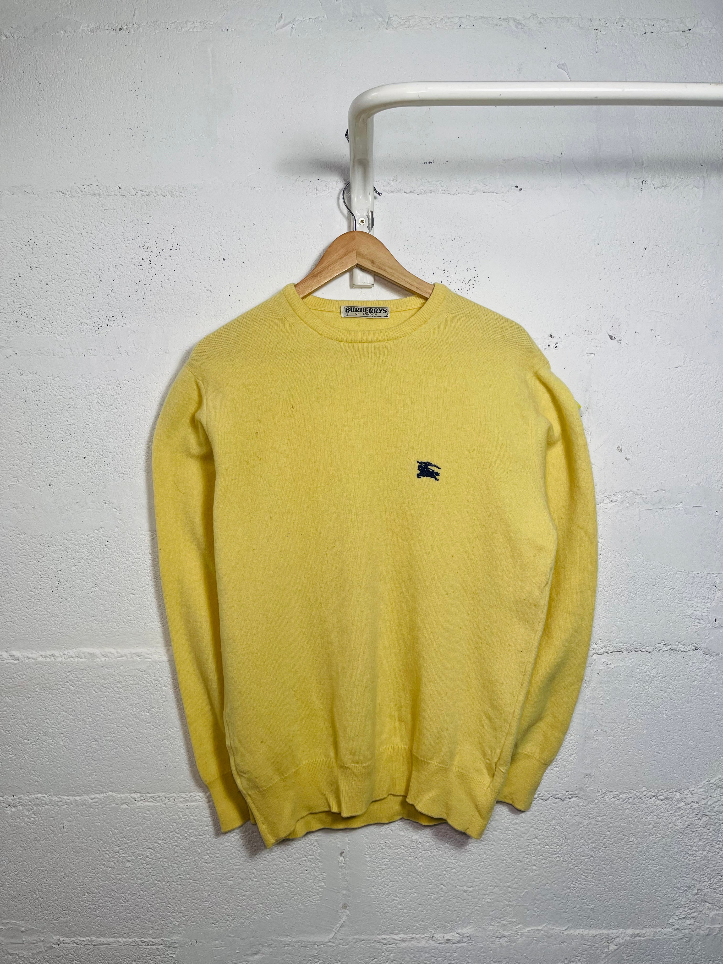 Burberry Jersey - Classic Striped Knitwear for Men & Women | Perfect for Casual Wear, Layering & Everyday Comfort