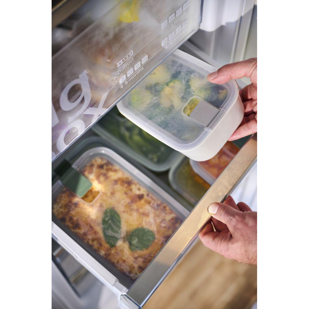 EasyClip 2.25L Airtight Food Storage Container - BPA-Free Plastic Kitchen Organizer for Dry Food, Snacks & Leftovers | Microwave & Dishwasher Safe | Pantry, Office & Meal Prep Essential (White)