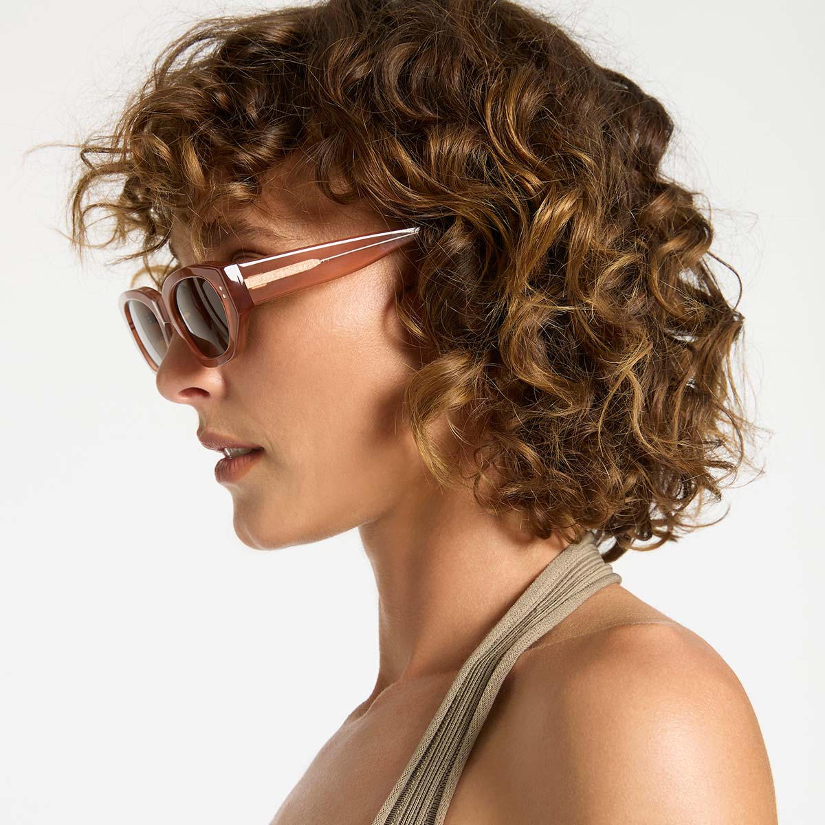 Luna Sunglasses for Women - Trendy Rose Gold Frame & UV Protection - Perfect for Beach, Driving & Outdoor Activities
