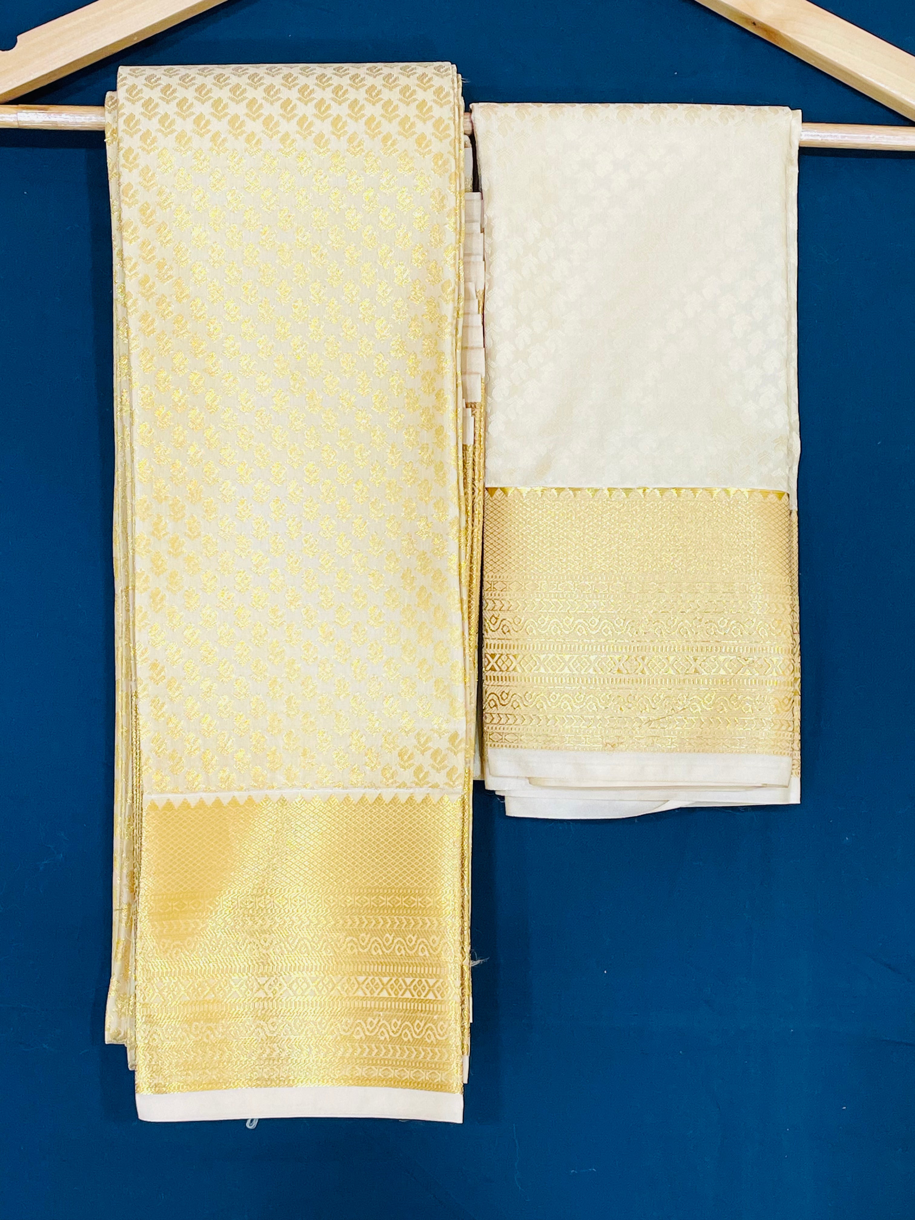 Elegant Golden Pure Silk Saree for Women - Perfect for Weddings, Parties & Special Occasions