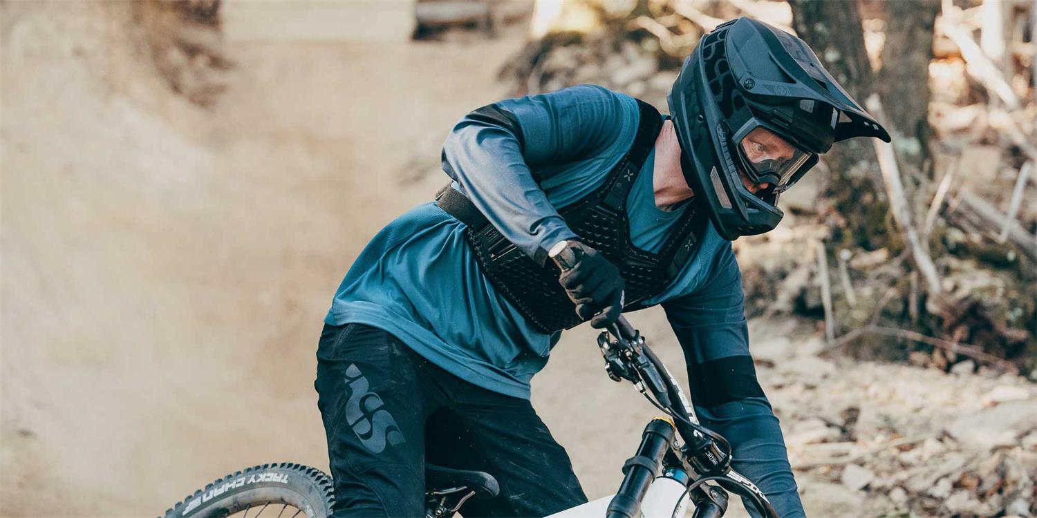 iXS Hex Pull Over Hoodie - Lightweight & Comfortable for Men & Women - Perfect for Outdoor Activities, Gym & Casual Wear