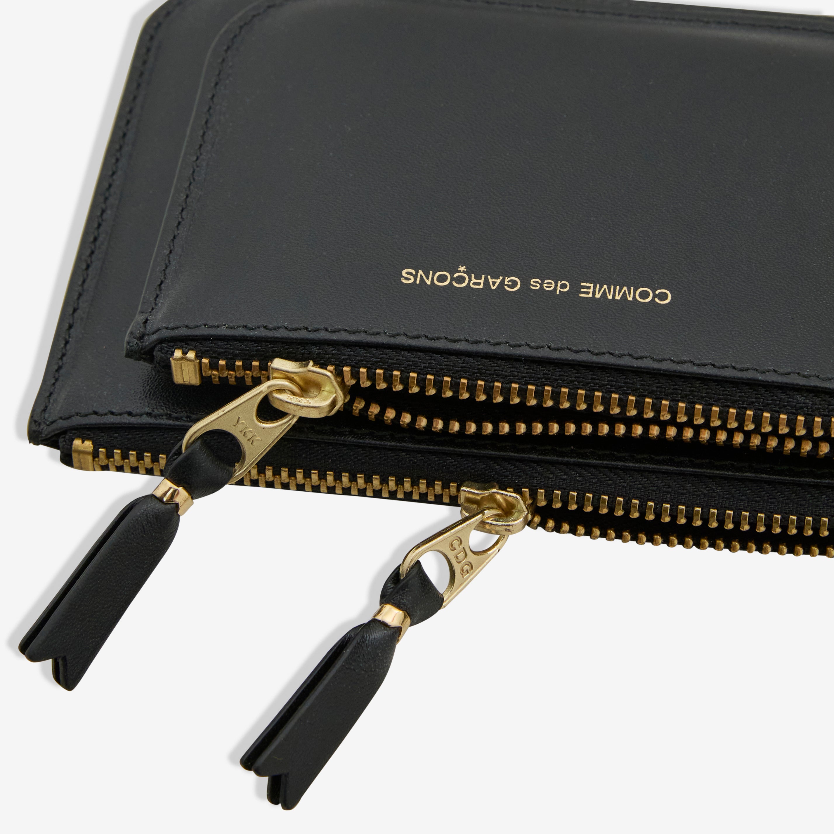 SA8100OP Men's Slim RFID Blocking Outside Pocket Wallet - Black | Secure & Compact for Travel, Business & Everyday Use