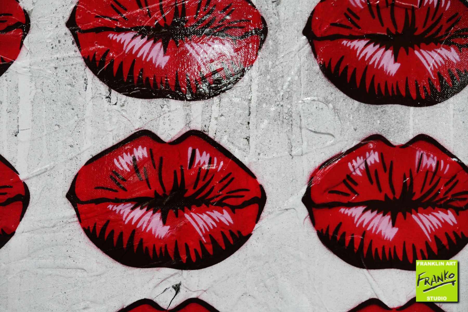 75cm x 100cm Lips Kiss Textured Urban Pop Art Canvas Painting - Modern Home Decor for Living Room, Bedroom & Office Wall Art