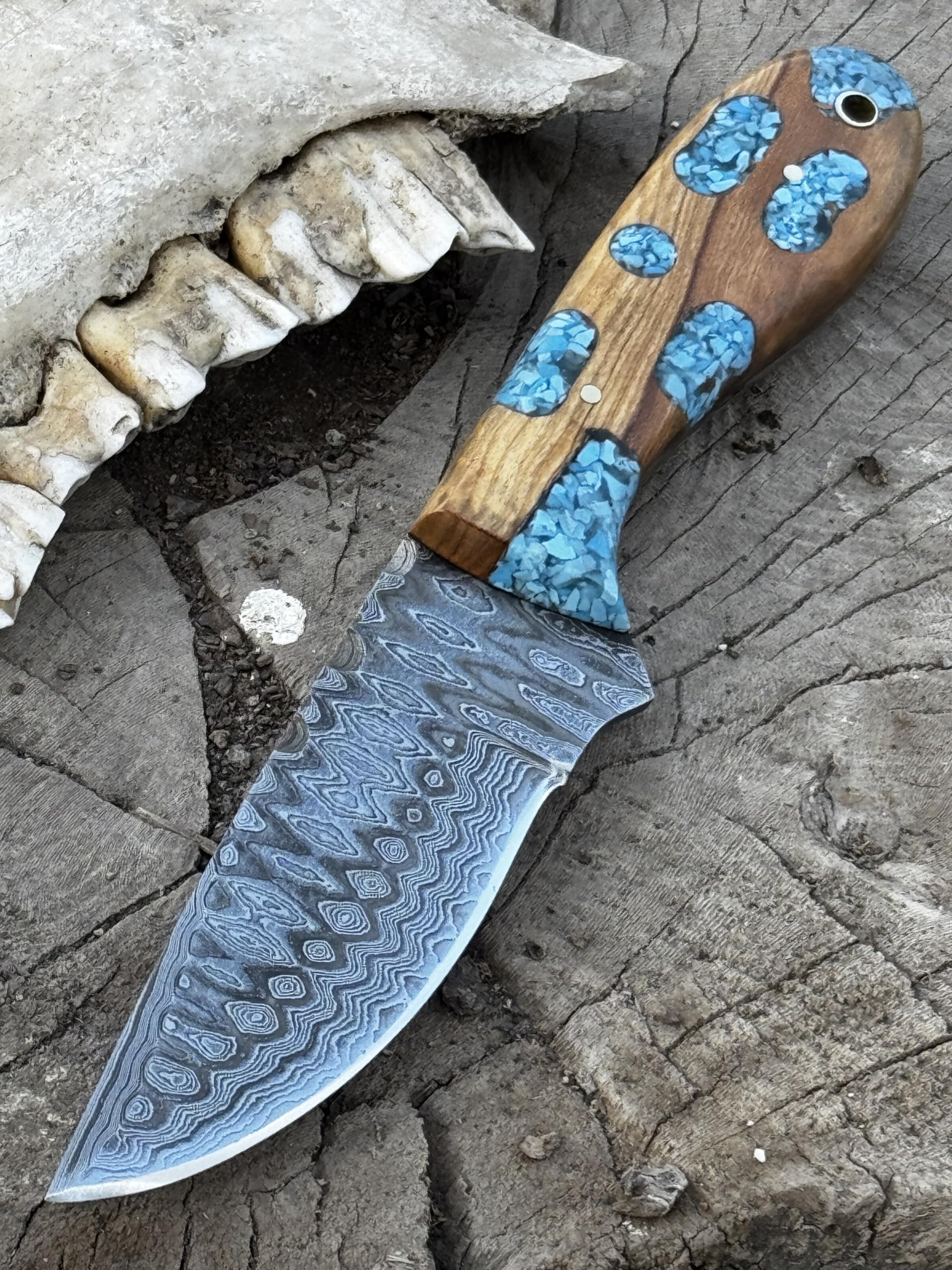 Premium Damascus Steel Fixed Blade Hunting Knife - Hand Forged Bushcraft Survival Knife with Leather Sheath - Outdoor Camping, Hunting, EDC & Survival Gear - Perfect Gift for Men & Adventurers