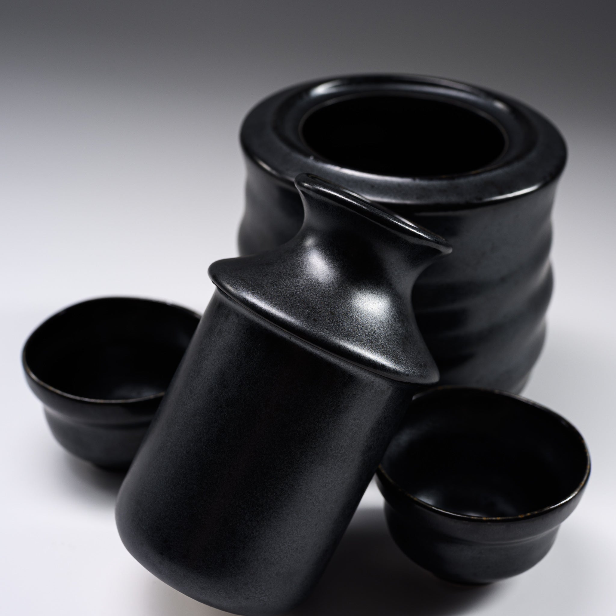 Premium Japanese Mino Ware Hot Sake Set - Traditional Charcoal Black Ceramic Sake Cups & Flask for Authentic Warm Sake Experience | Perfect for Japanese Dining, Gifts & Home Entertaining