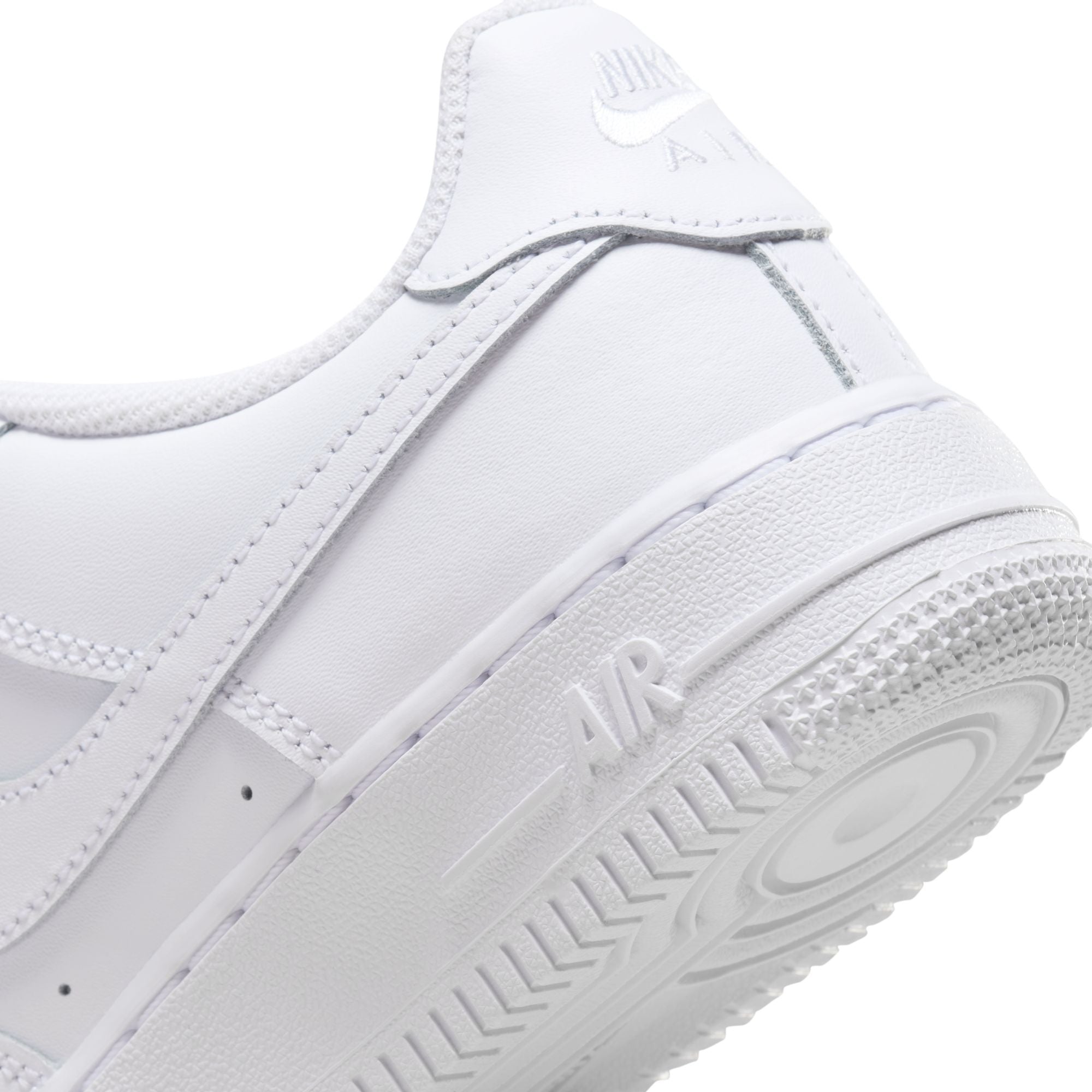 Boys'/Girls' Nike Youth Air Force 1 LE Sneakers - Lightweight Comfortable Basketball Shoes for Kids - Perfect for School, Sports & Casual Wear