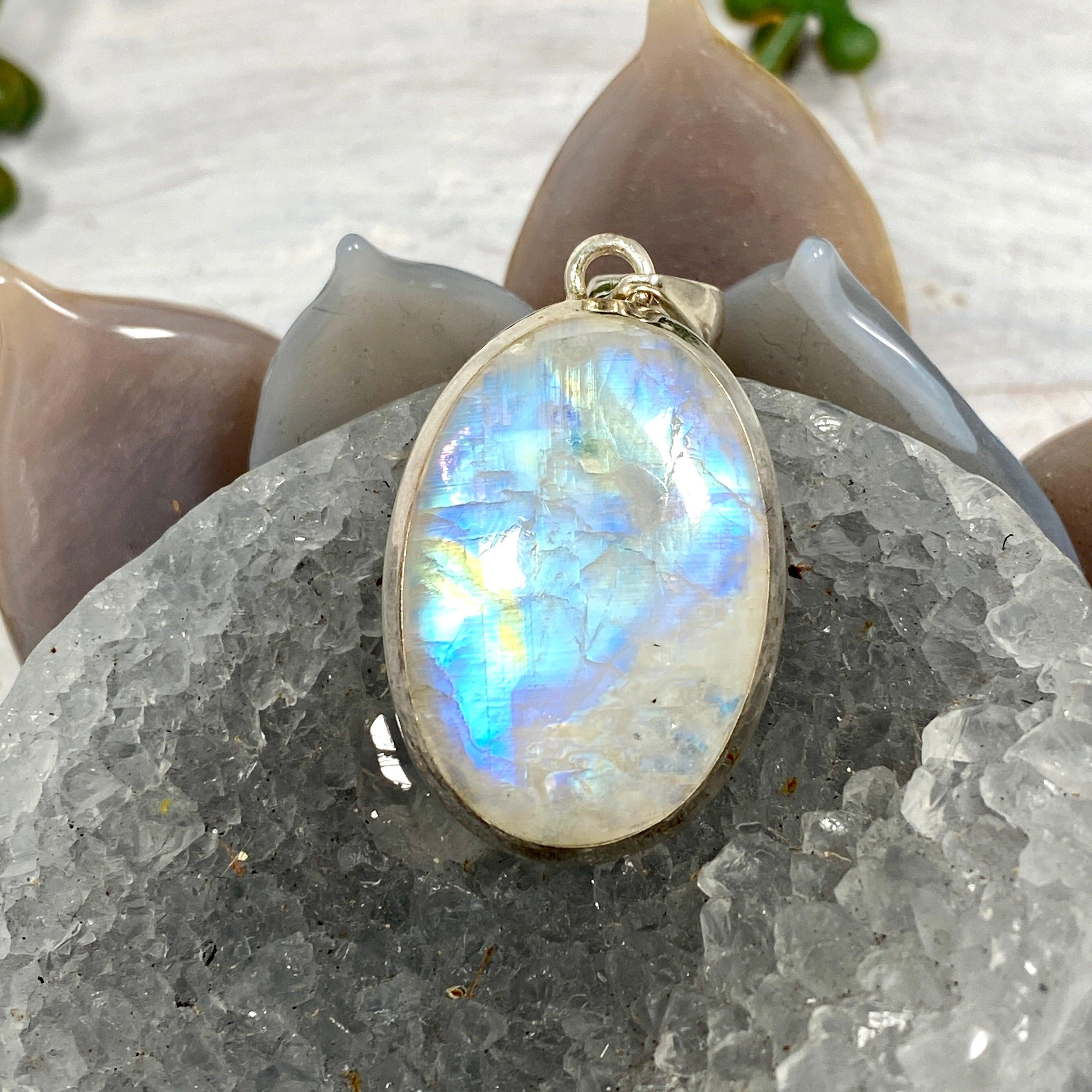 Moonstone Oval Pendant Necklace KPGJ2899 - Elegant Gemstone Jewelry for Women, Perfect for Weddings, Parties & Everyday Wear
