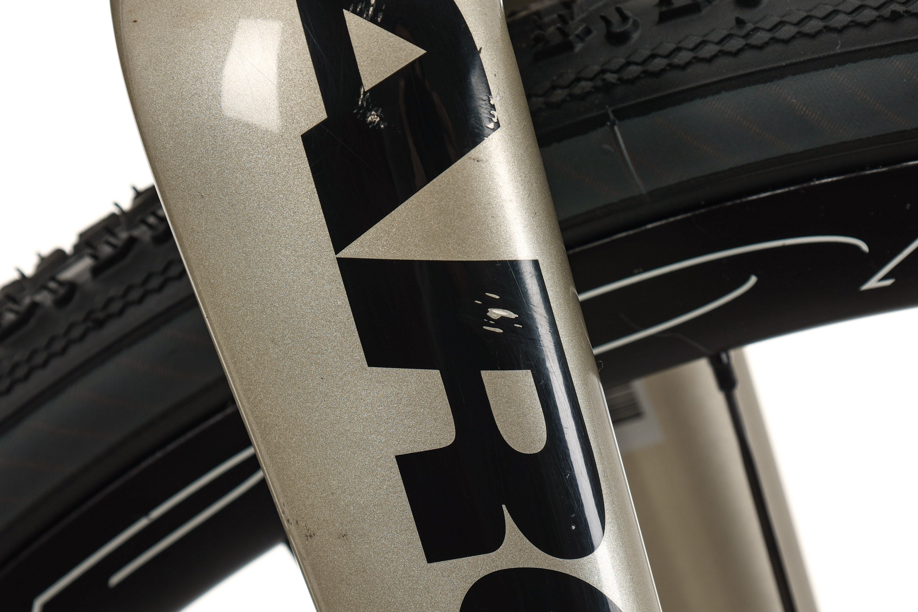 Argon 18 Dark Matter Gravel Bike 2019 - Medium Size for Men & Women | Perfect for Off-Road Cycling, Adventure Riding & Commuting