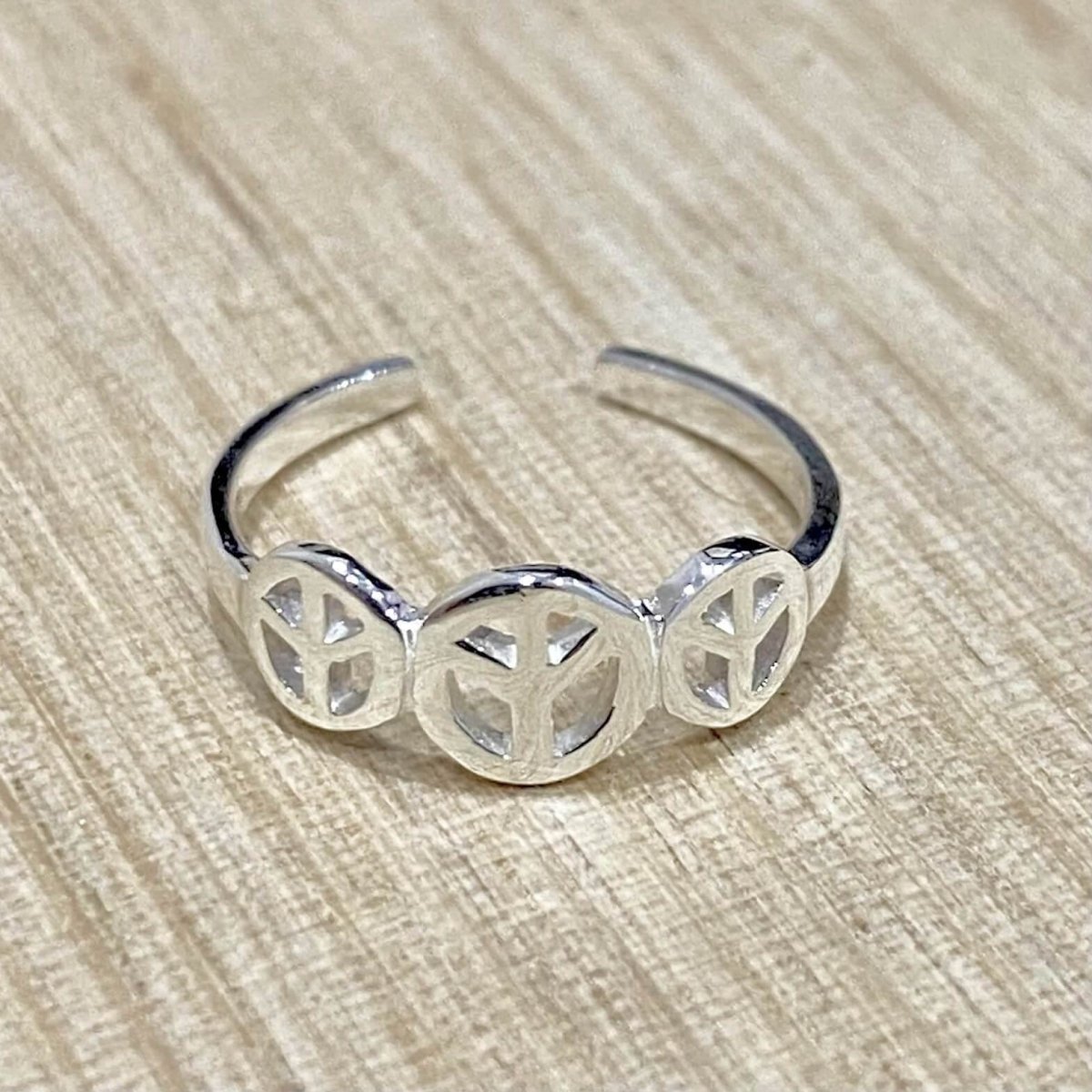 Adjustable Summer Peace Toe Rings for Women - Boho Beach Jewelry - Perfect for Vacations, Sandals & Pedicures