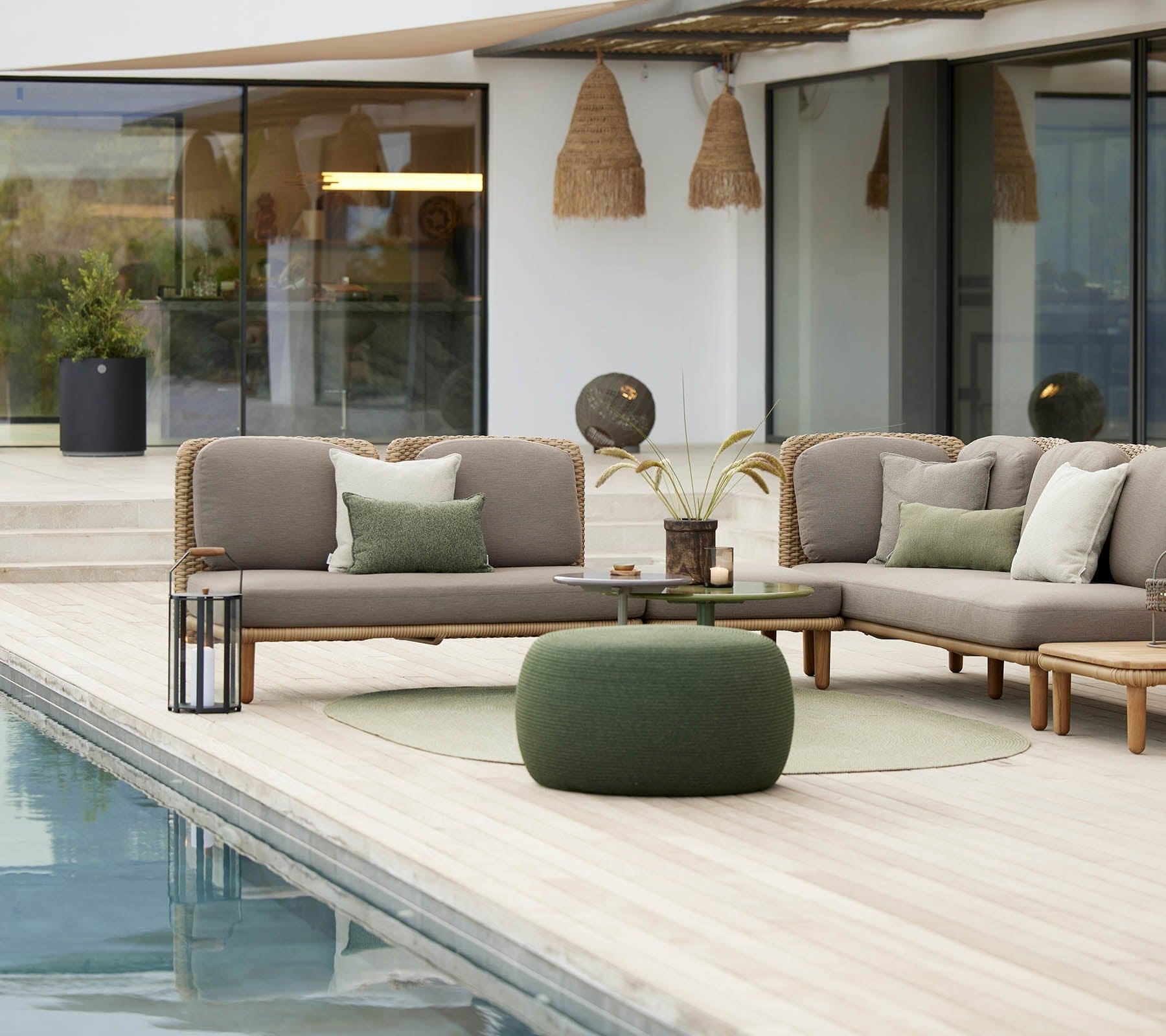 Premium Arch Outdoor Corner Sofa Set with Teak Coffee Table - Modern Patio Furniture for Garden, Backyard, and Poolside Relaxation