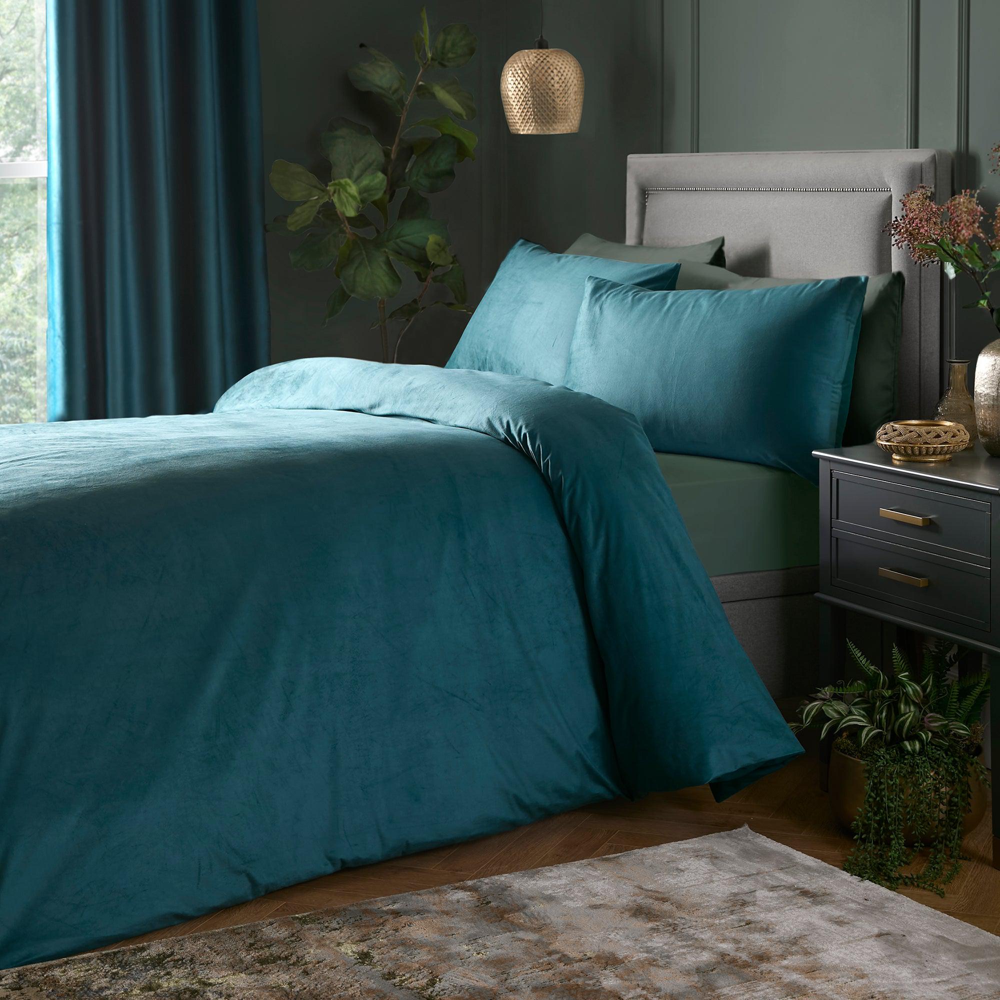 Laurence Llewelyn Bowen Montrose Duvet Cover Set - Teal Blue Luxury Bedding for Master Bedroom & Guest Room