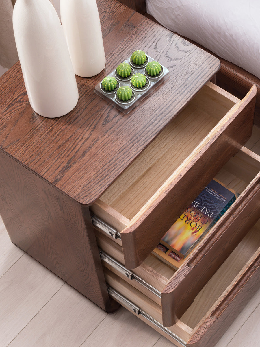 Solid Oak Wood Nightstand with Lock - Stylish and Secure Bedside Table for Bedroom Decor