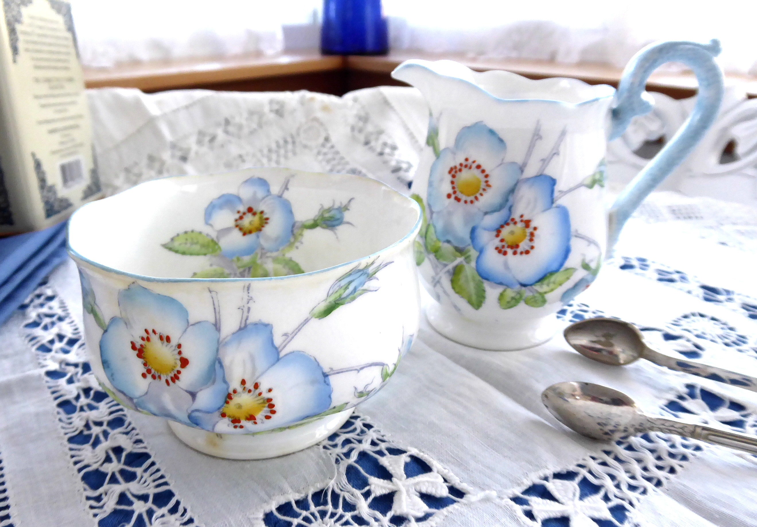 Royal Albert Wild Rose Cream and Sugar Set - Vintage 1930s Blue Floral Tea Set with Mottled Blue Trim | Perfect for Afternoon Tea, Bridal Shower, and English Cottage Decor