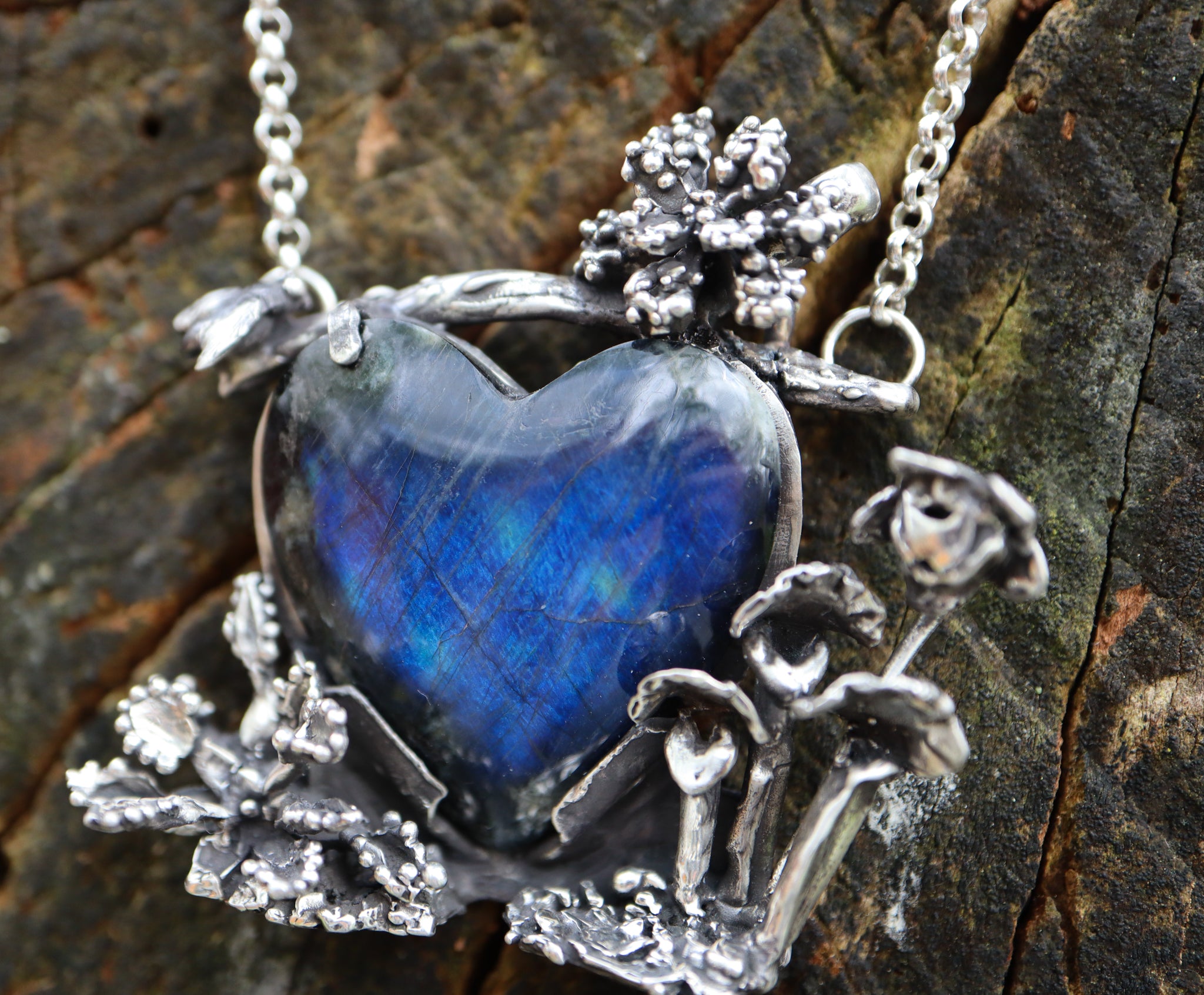 Carnivorous Bog Necklace - Unique Handmade Plant Jewelry for Nature Lovers | Perfect for Gothic Fashion, Botanical Enthusiasts & Fantasy Costumes