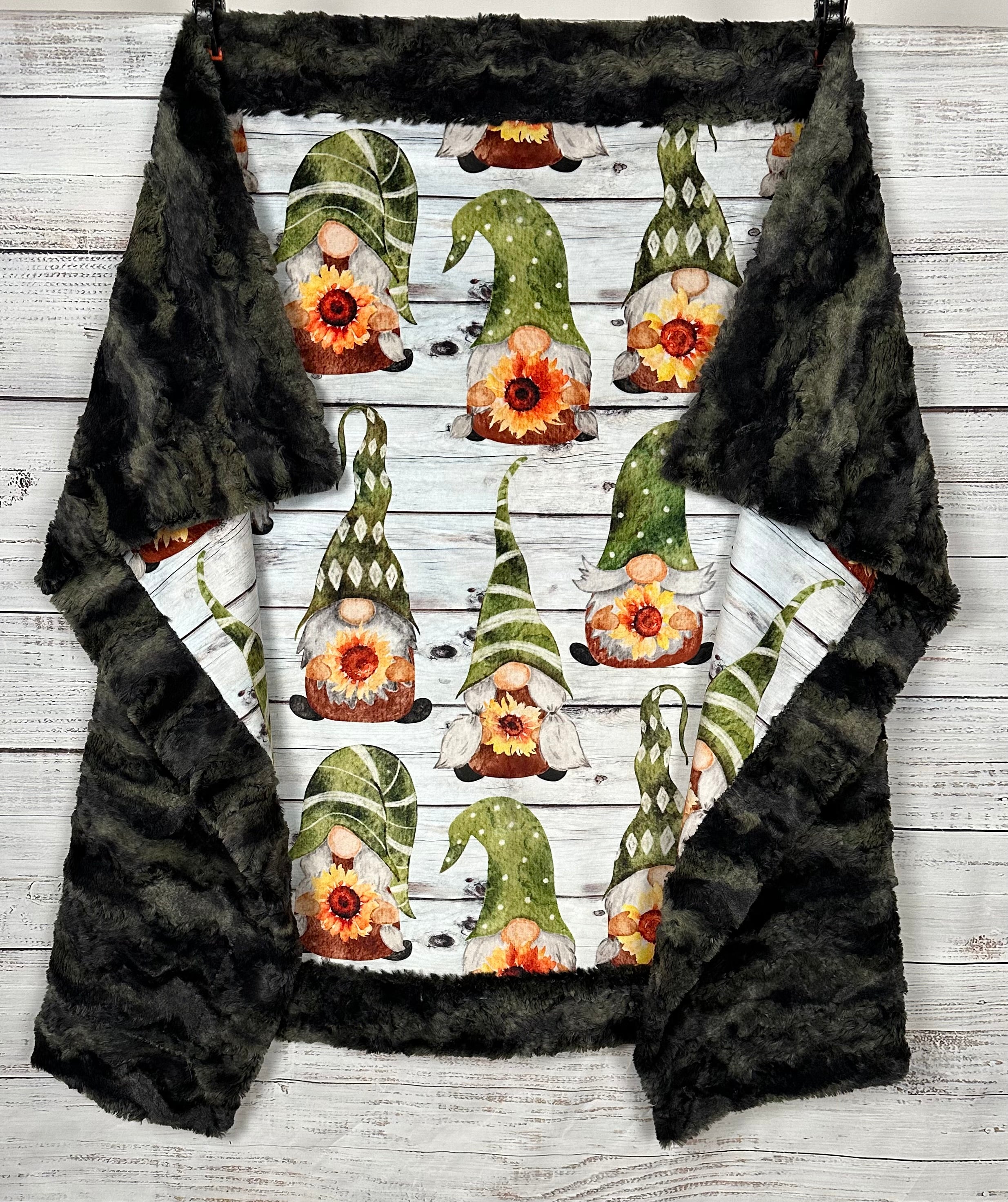 Soft Minky Blanket with Gnomes, Sunflowers & Shiplap Design - 41x60 Inches for Toddlers & Adults - Includes 13x19 Pillowcase - Wild Rabbit Crocodile Camo Pattern - Perfect for Nursery, Bedroom, or Cozy Couch Snuggles
