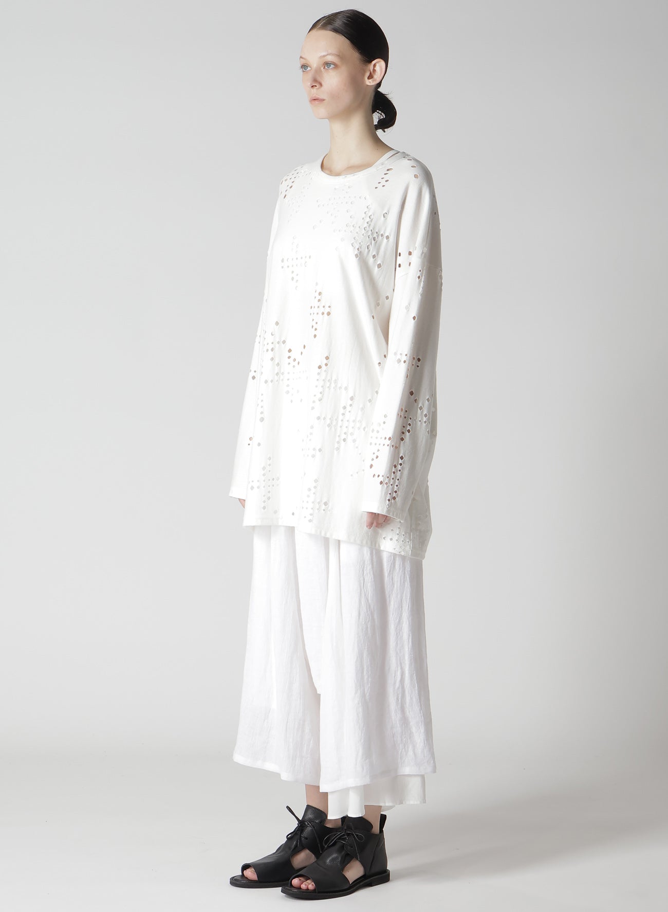 Soft Cotton Jersey Long Sleeve T-Shirt with Unique Hole Design - Oversized Fit for Women - Perfect for Casual Wear, Layering & Street Style Fashion