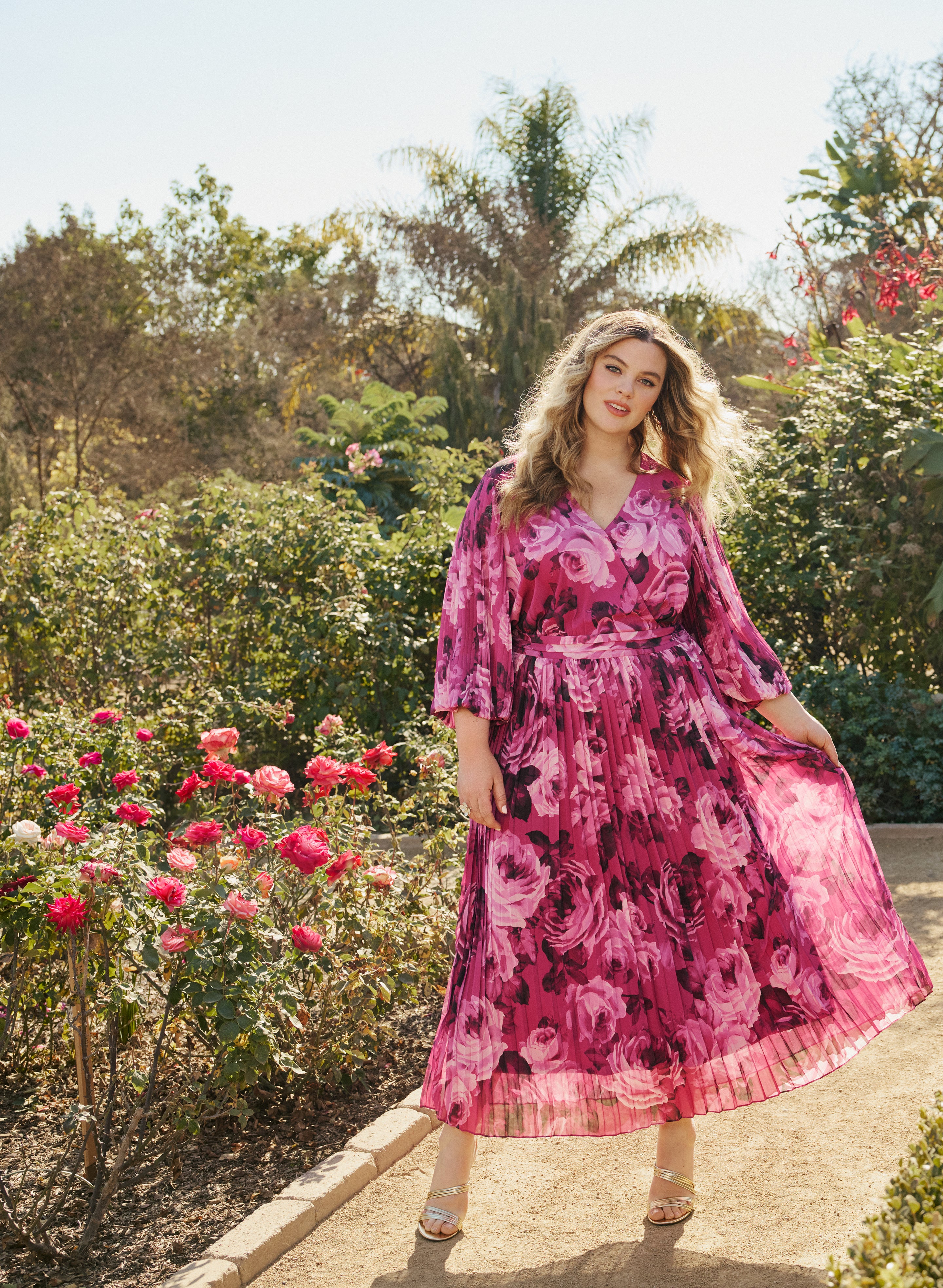 Elegant Floral Chiffon Dress for Women - Summer Casual & Party Wear - Lightweight Flowy Maxi Dress for Beach, Wedding, or Date Night