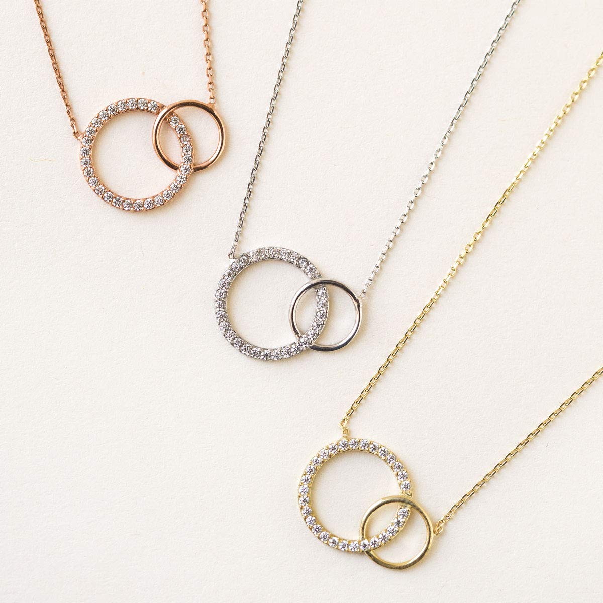 A+O Sister Gift - Interlocking Circle Necklace & Bracelet Set in Gold, Rose Gold or Sterling Silver - Perfect for Birthdays, Anniversaries & Best Friend Gifts