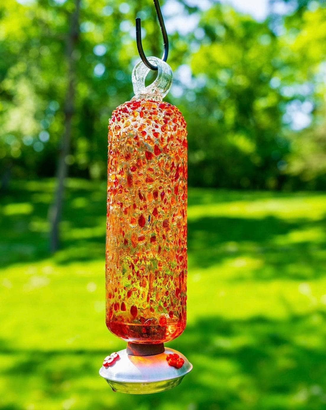 Exquisite Filigree Hummingbird Feeder with Cinnabar Sprinkles - Handcrafted Glass Nectar Feeder for Garden, Patio & Outdoor Decor - Attract Hummingbirds to Your Backyard