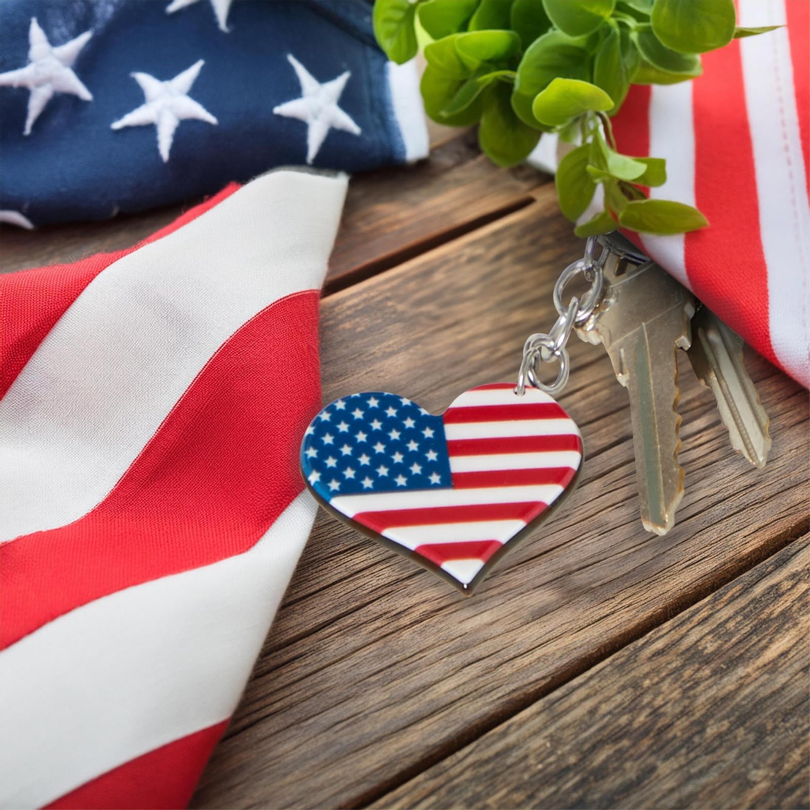 Juvale 24 Pack American Flag Keychain - Patriotic Key Ring for Backpacks & Gifts | 4th of July Party Favors & Independence Day Decor