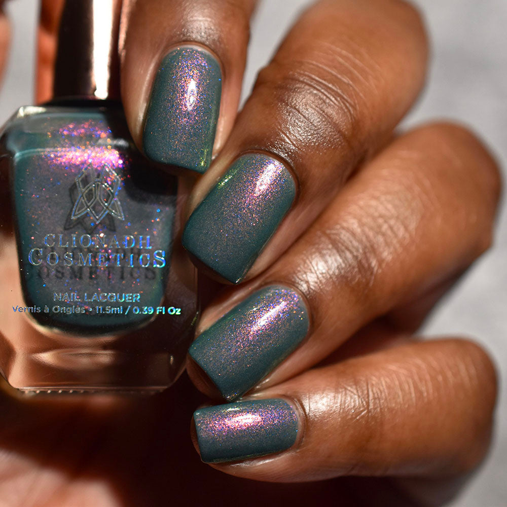 Premium Hippocampus Nail Polish - Long Lasting Vegan Nail Lacquer with High Gloss Finish - Perfect for Manicures, Pedicures & Special Occasions