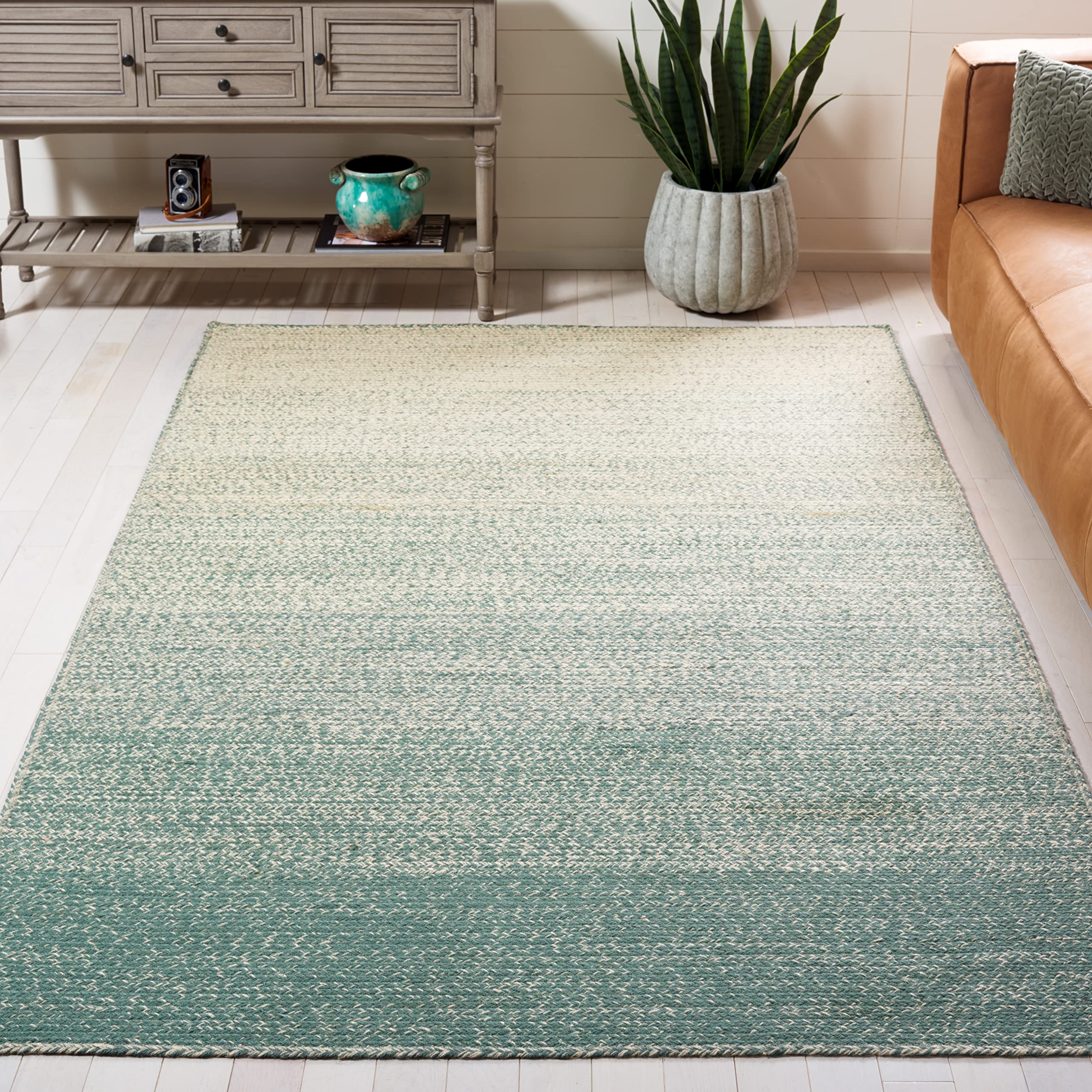 SAFAVIEH Handmade Boho Ombre Jute Rug 4x6 Feet - Natural & Green Natural Fiber Accent Rug for High Traffic Areas | Perfect for Entryway, Living Room, Bedroom Decor | NFB263Y