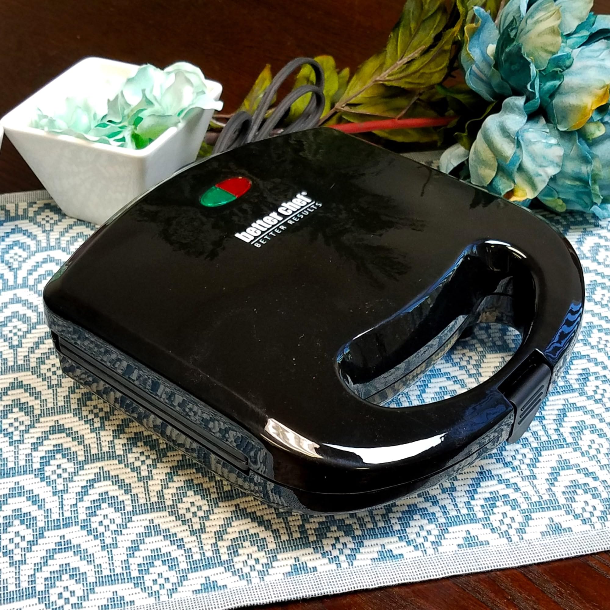 Better Chef Electric Waffle Maker - Non-Stick Surface, Compact Upright Storage, Preheat Indicator & Cord Storage | Perfect for Breakfast, Brunch & Family Gatherings
