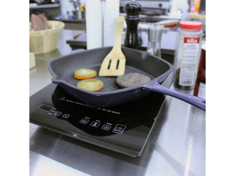 BergHOFF Neo 2-Piece Cast Iron Grill Pan Set with Steak Press - 11 Inch Non-Stick Griddle Pan for Stovetop & Oven Use - Perfect for BBQ, Burgers & Steaks - Purple